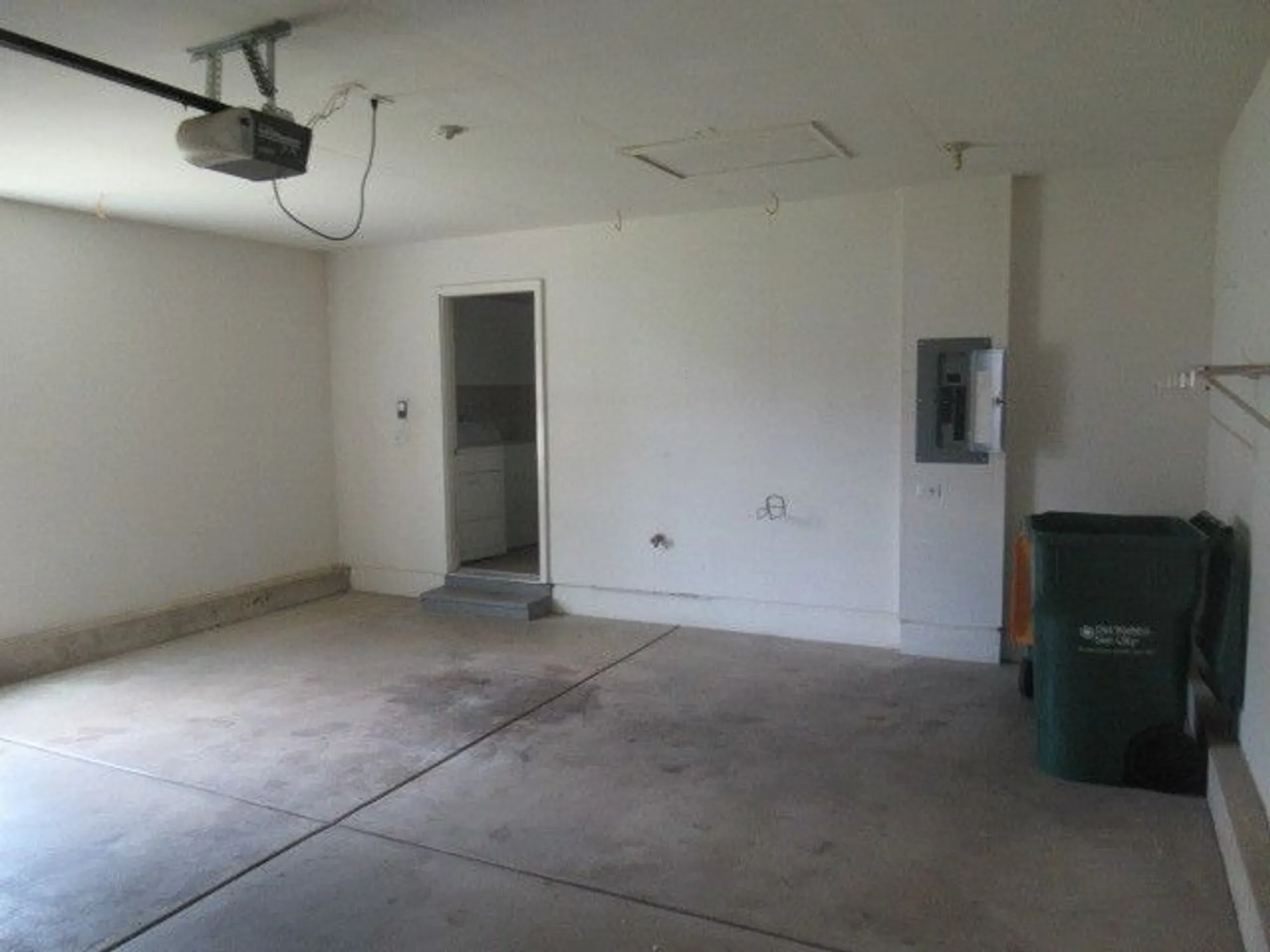 Property Slideshow image 23 of 24 | 12334 daphne dr, Huntley, IL, 60142