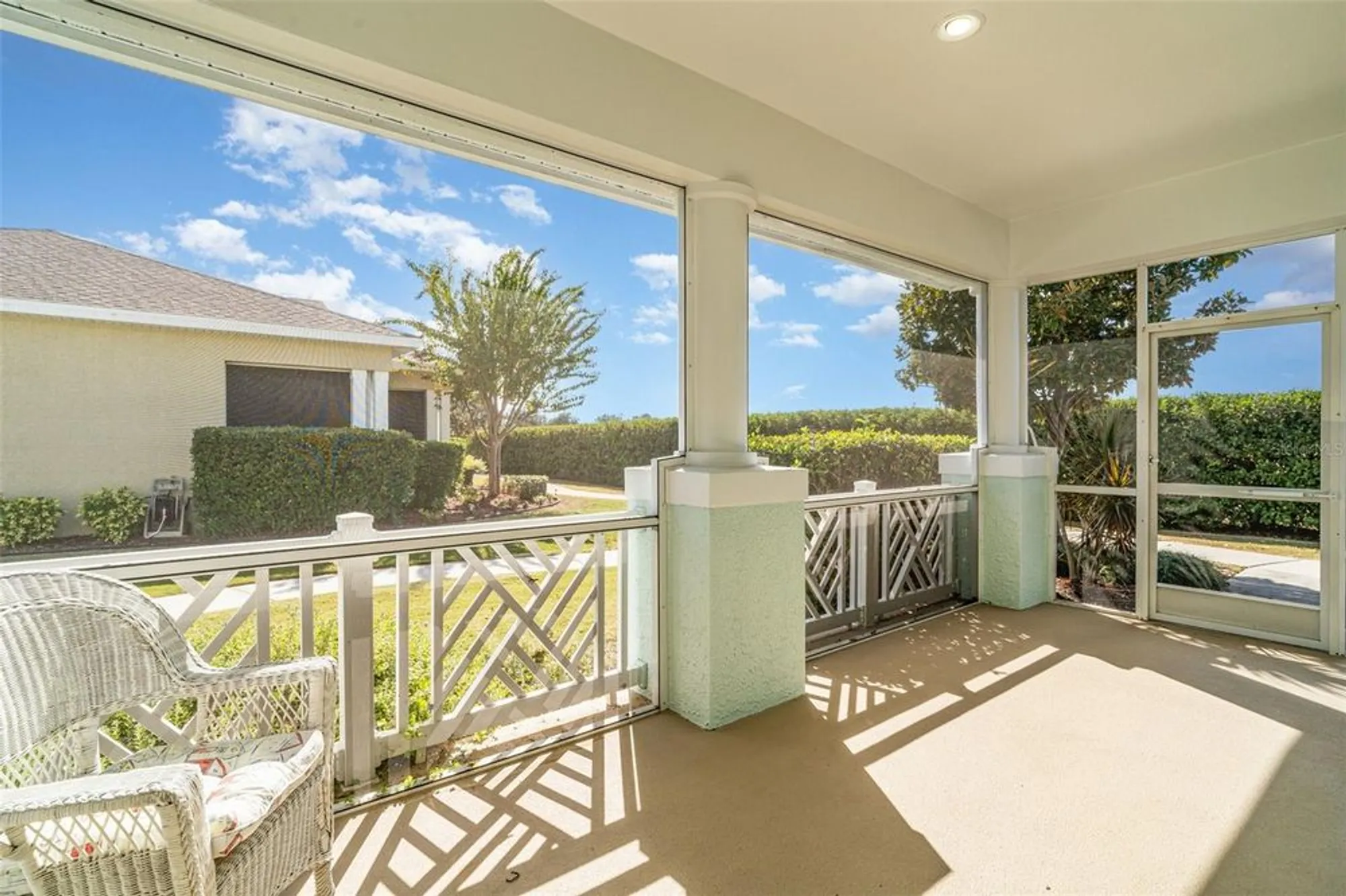 Property Slideshow image 29 of 50 | 302 latitude pl, Apollo Beach, FL, 33572
