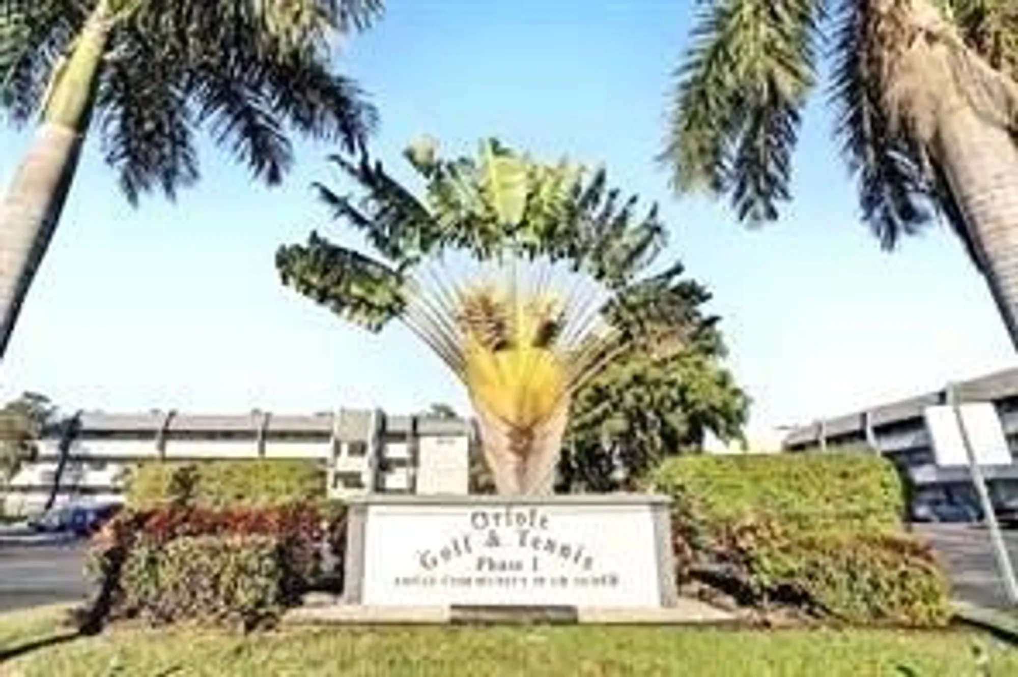 Property Slideshow image 27 of 43 | 7897 golf circle dr 112, Margate, FL, 33063