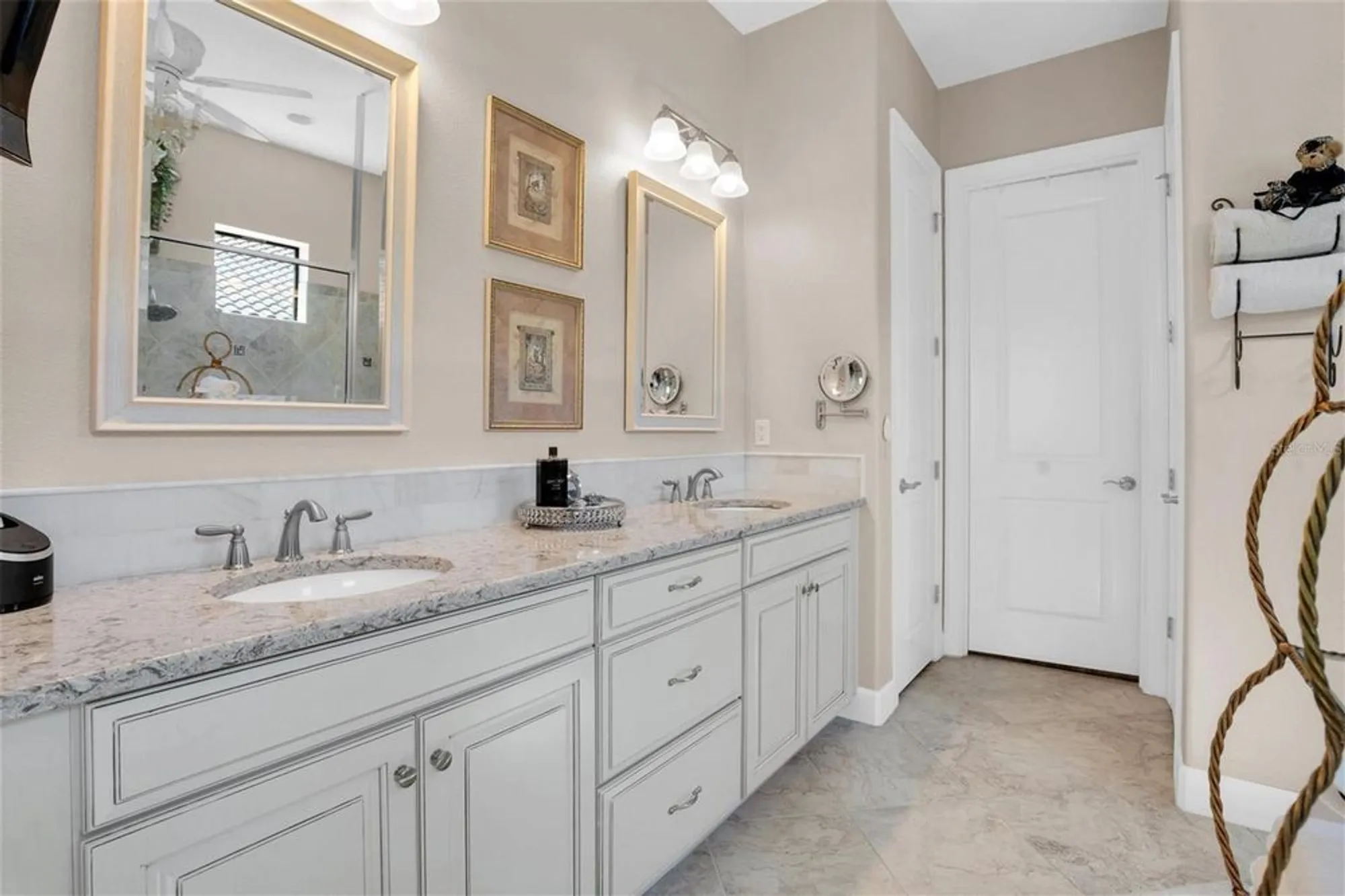 Property Slideshow image 24 of 64 | 3239 forsythia dr, Odessa, FL, 33556