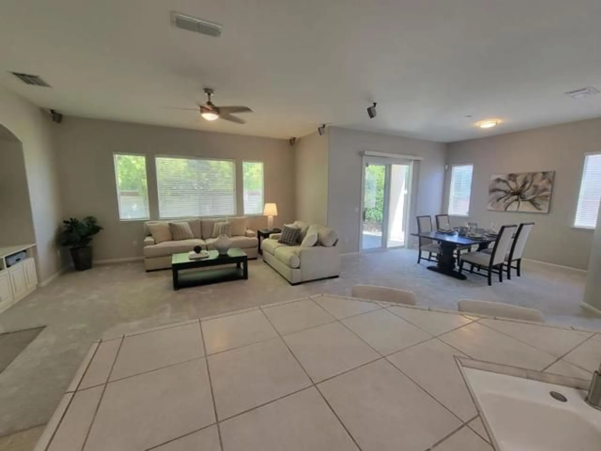 Property Slideshow image 20 of 36 | 9608 crystal bay ln, Elk Grove, CA, 95758