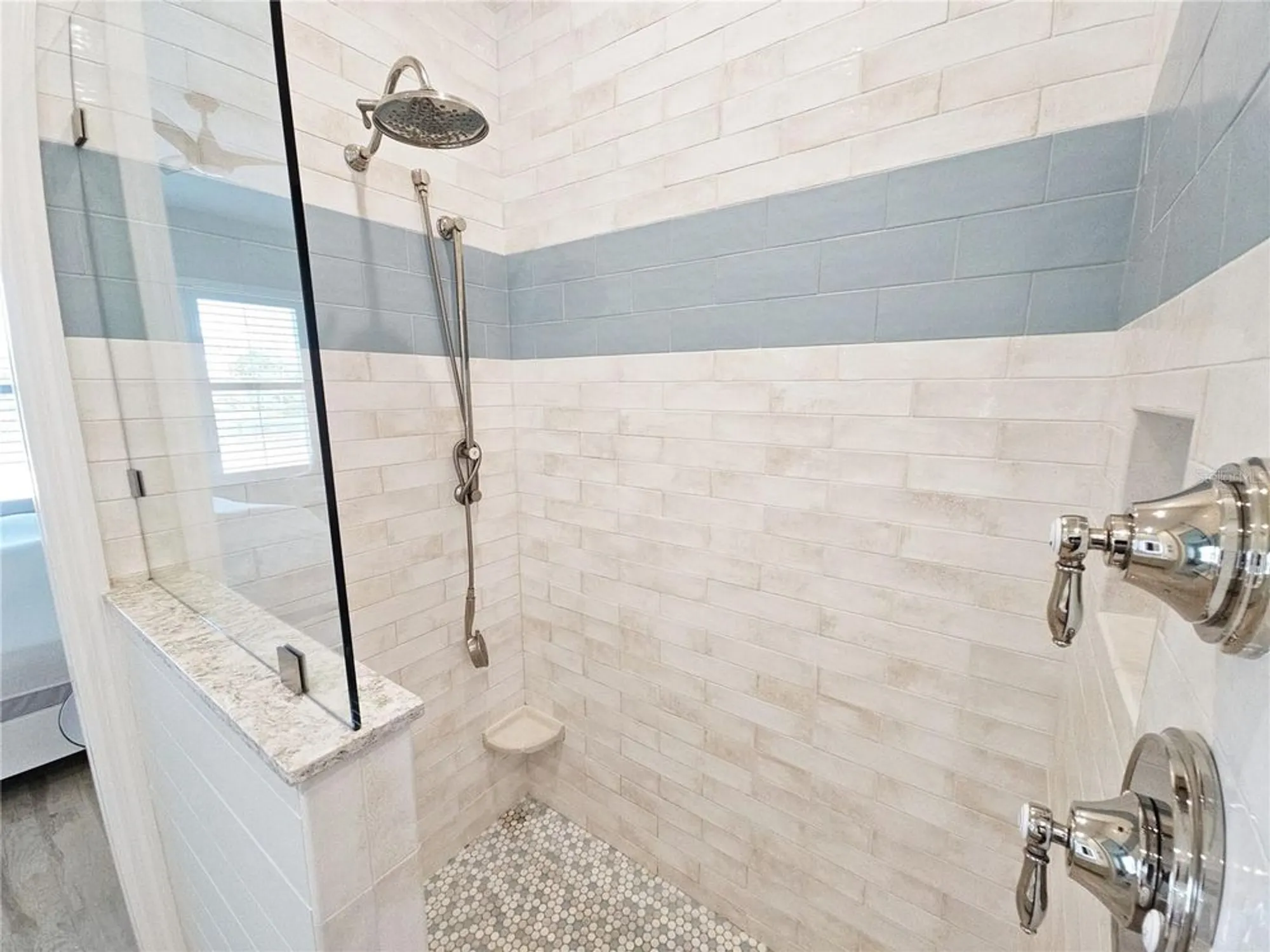 Property Slideshow image 25 of 56 | 311 compass point dr unit 101, Bradenton, FL, 34209