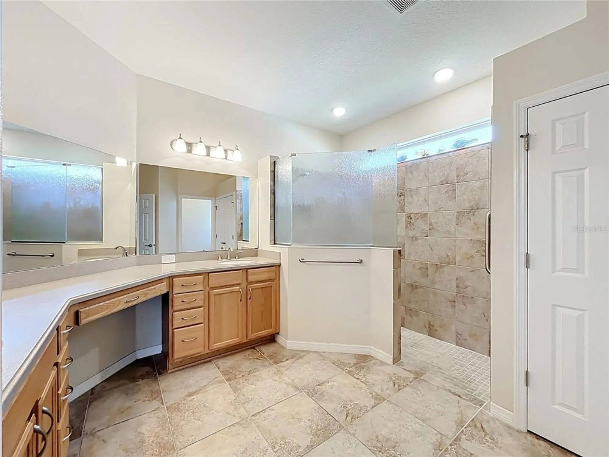 Property Slideshow image 37 of 69 | 26812 augusta springs cir, Leesburg, FL, 34748