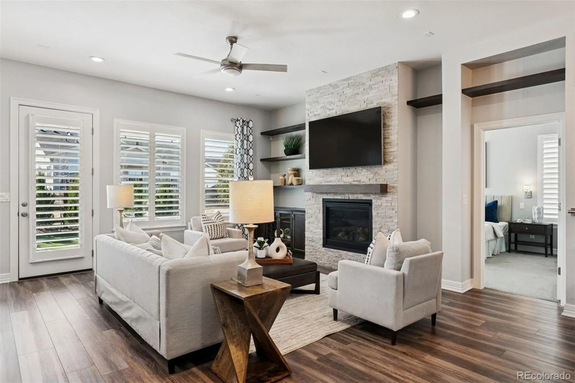 Property Slideshow image 4 of 50 | 532 woodroot cir, Castle Rock, CO, 80104