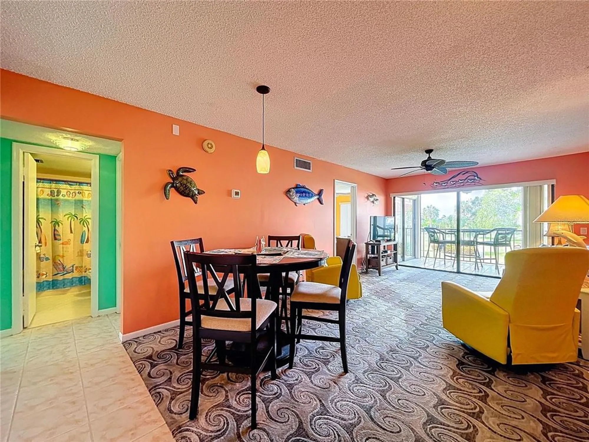 Property Slideshow image 9 of 28 | 6269 palma del mar blvd s apt 215, St Petersburg, FL, 33715