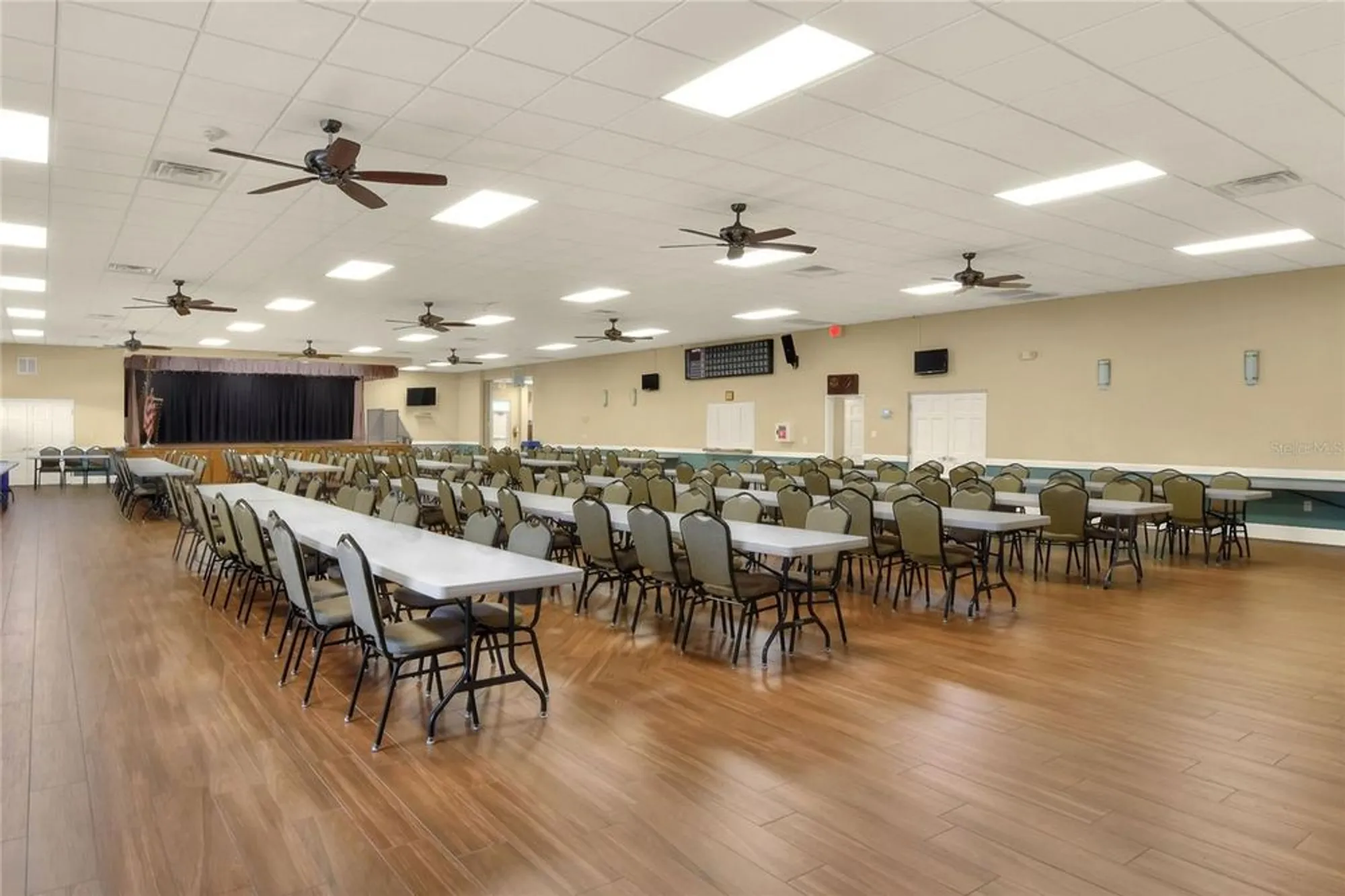 Property Slideshow image 43 of 82 | 6301 egret dr, Lakeland, FL, 33809