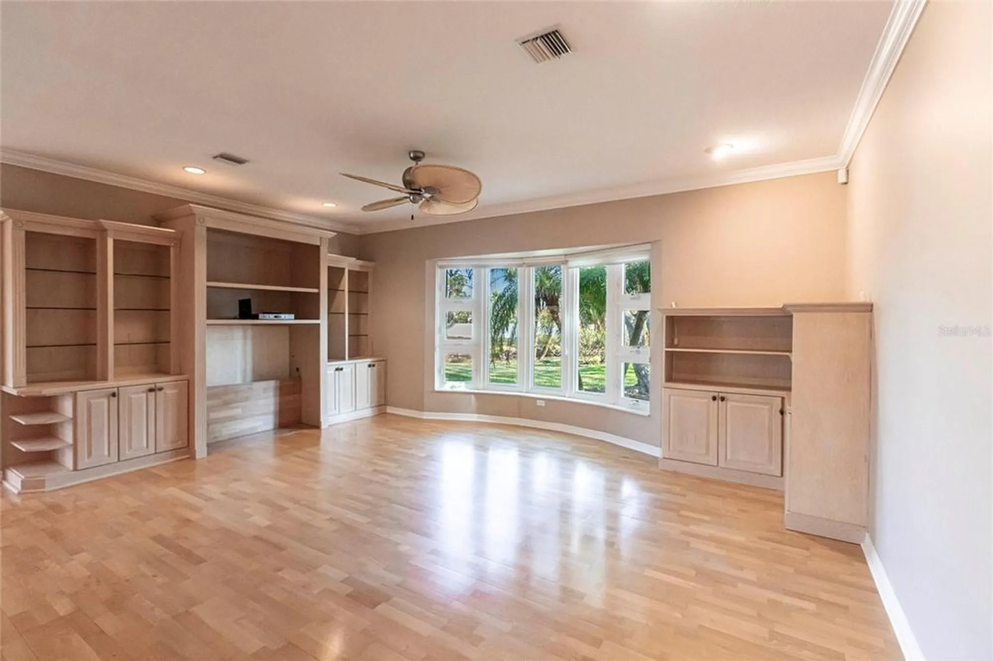Property Slideshow image 13 of 66 | 20 saint croix way, Englewood, FL, 34223