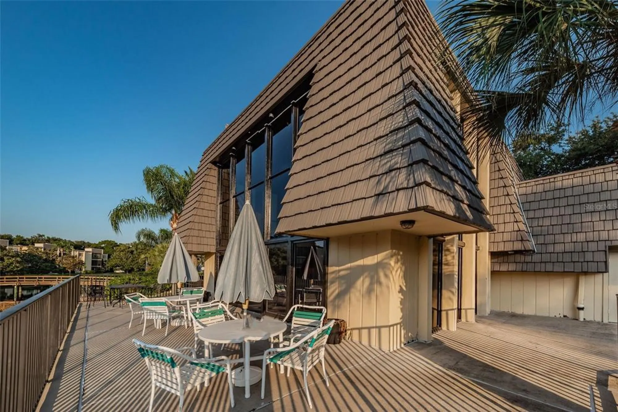 Property Slideshow image 36 of 49 | 14130 rosemary ln apt 3306, Largo, FL, 33774