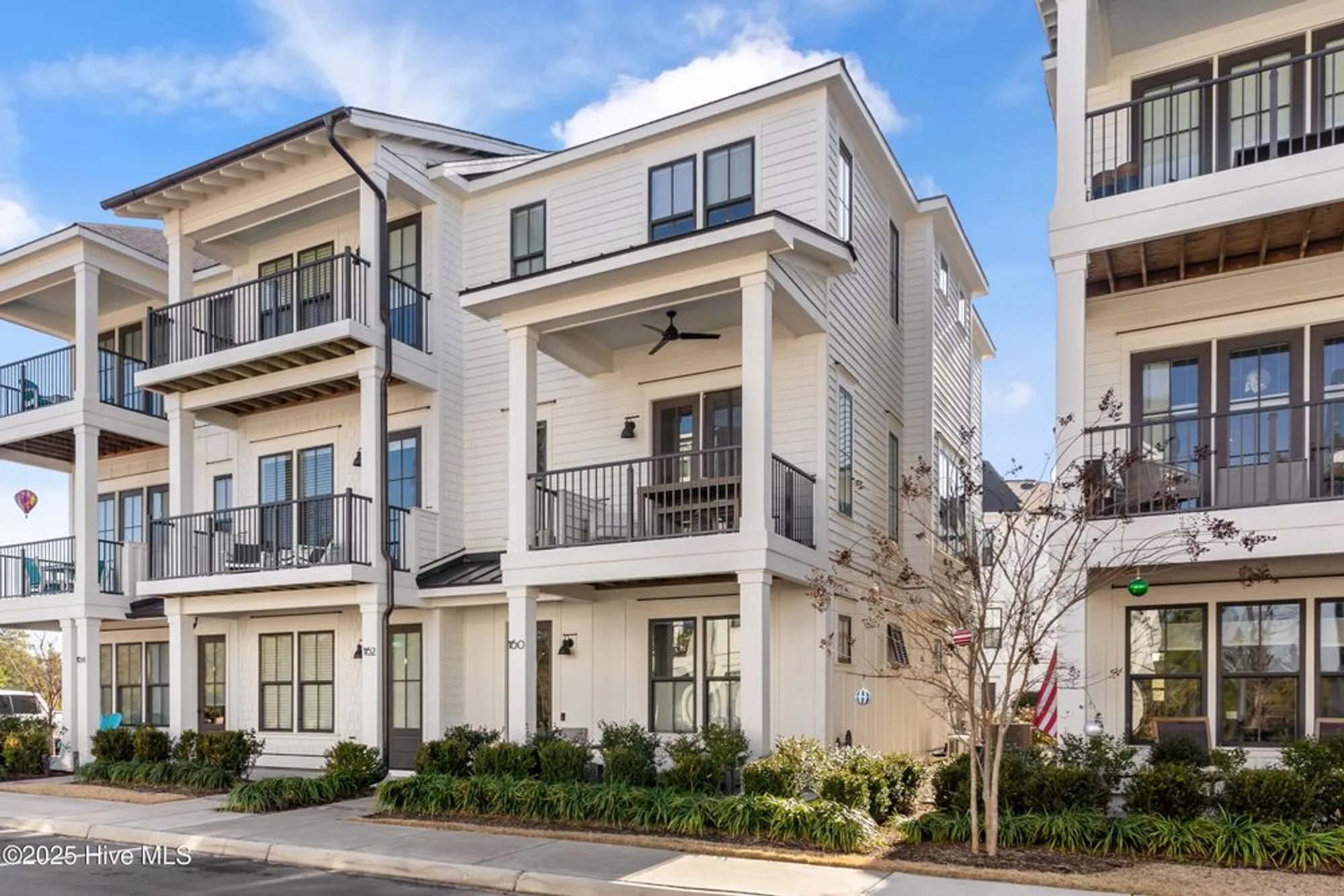 Property Slideshow image 7 of 67 | 160 dugger ln, Wilmington, NC, 28412