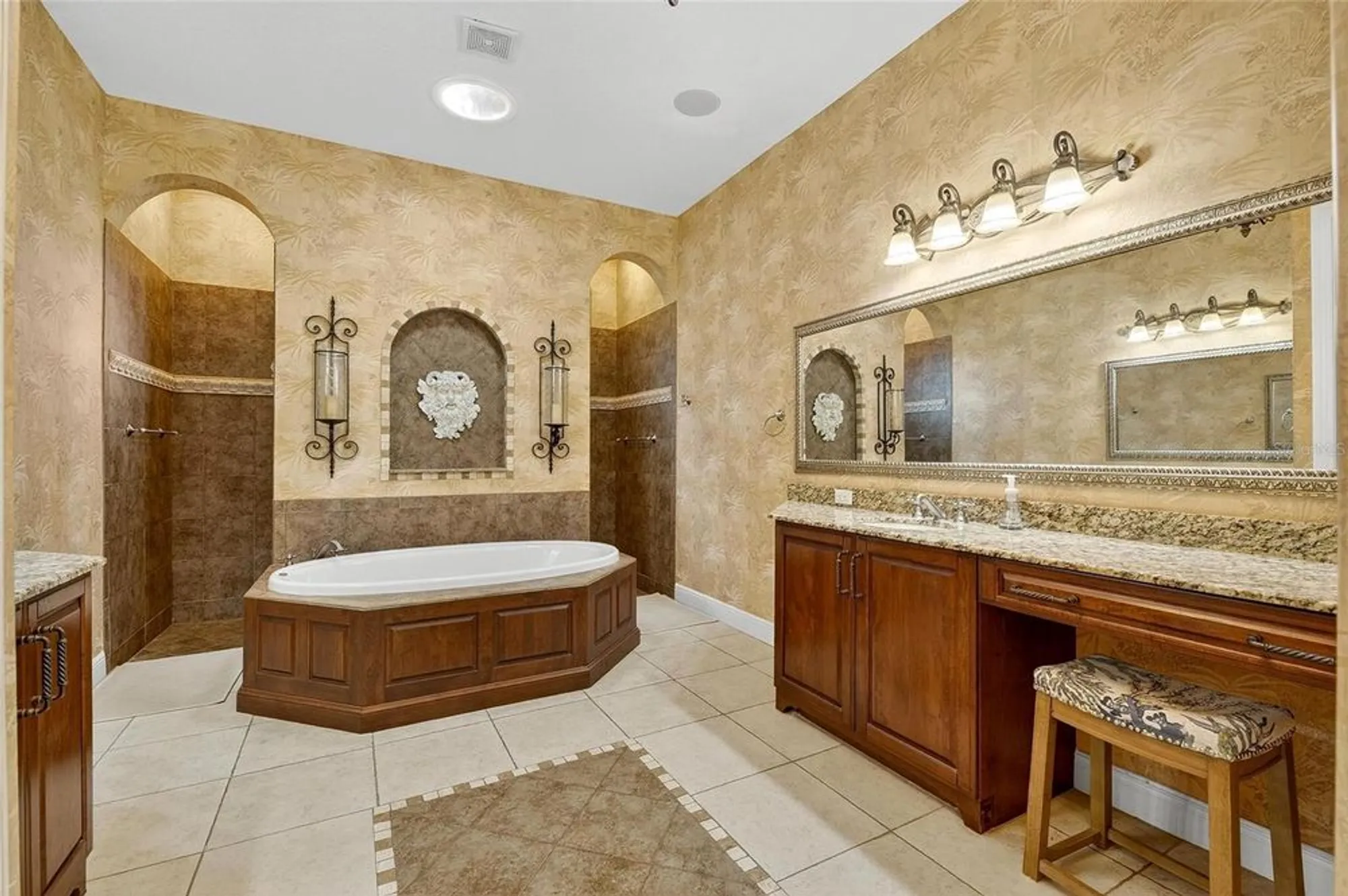 Property Slideshow image 48 of 98 | 517 mirabay blvd, Apollo Beach, FL, 33572