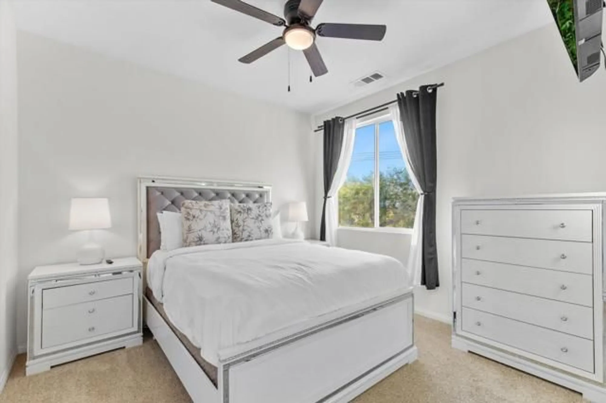 Property Slideshow image 18 of 29 | 84020 colibri ct, Indio, CA, 92203