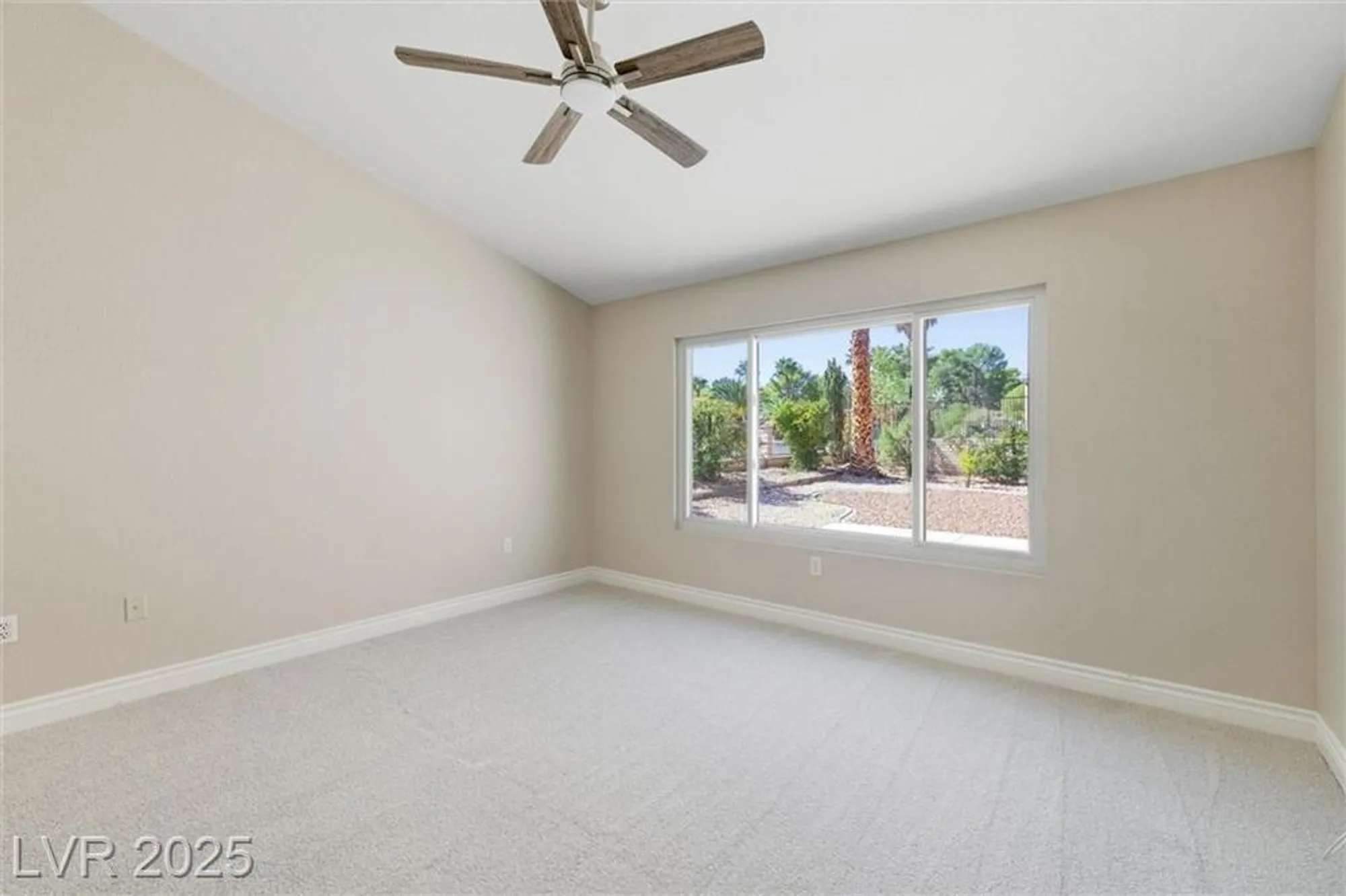 Property Slideshow image 20 of 66 | 3001 merimar dr, Las Vegas, NV, 89134