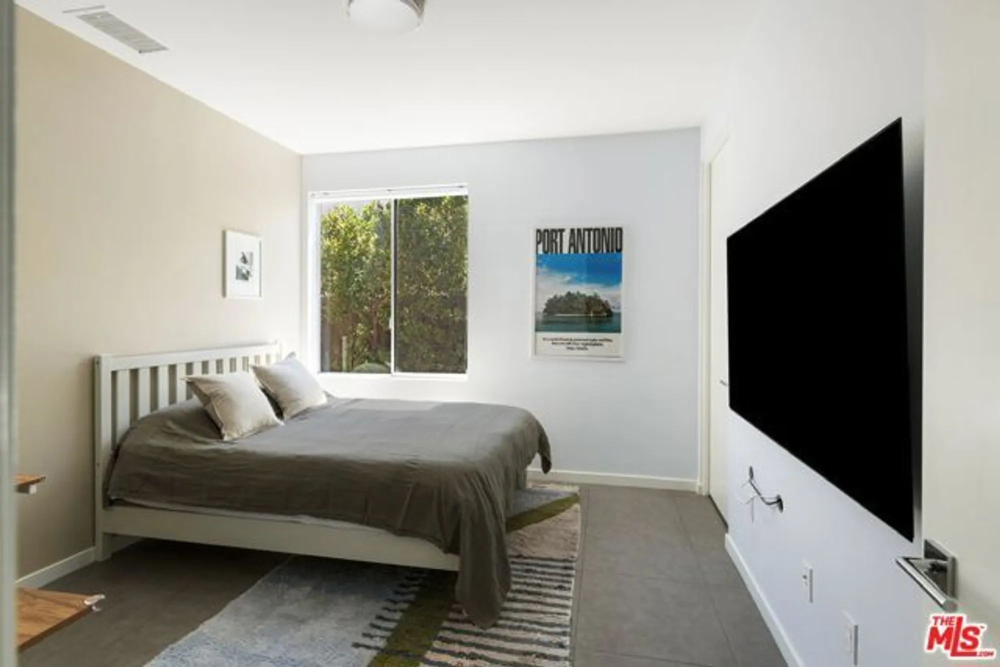 Property Slideshow image 13 of 22 | 4631 kellogg way, Palm Springs, CA, 92262