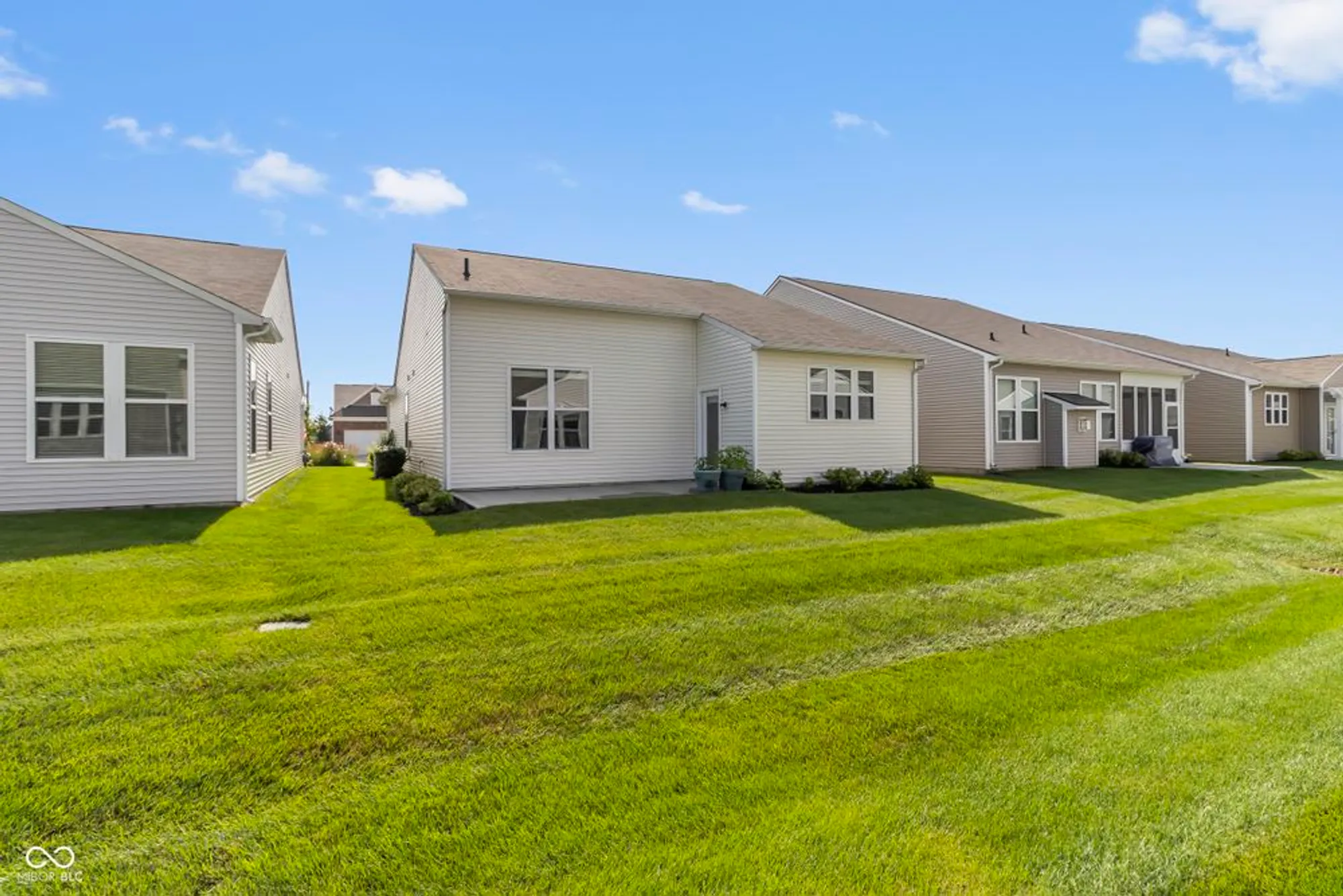 Property Slideshow image 26 of 52 | 13456 ravenswood trl, Fishers, IN, 46037