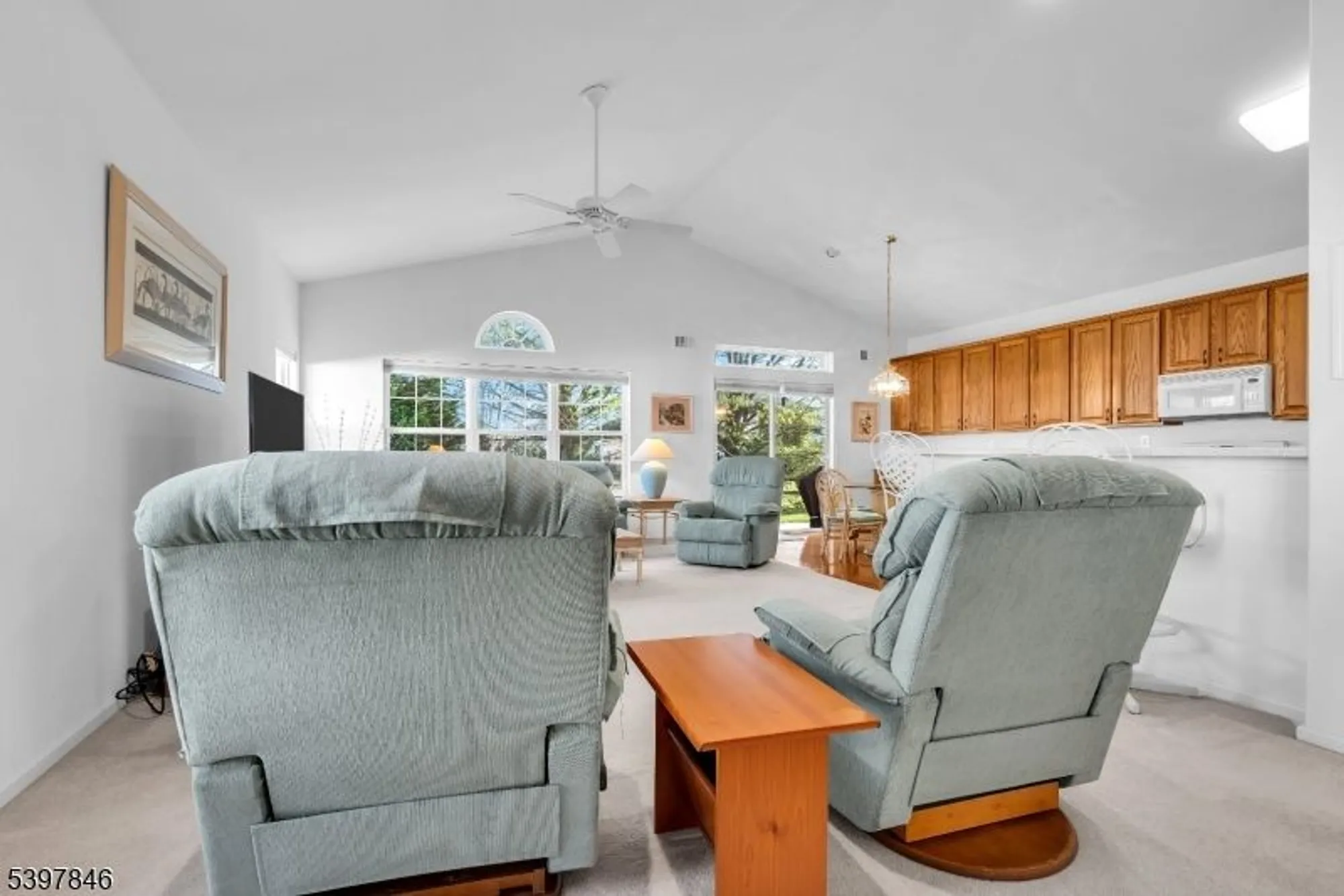 Property Slideshow image 19 of 49 | 6 margaux dr, Manchester Tw, NJ, 08759