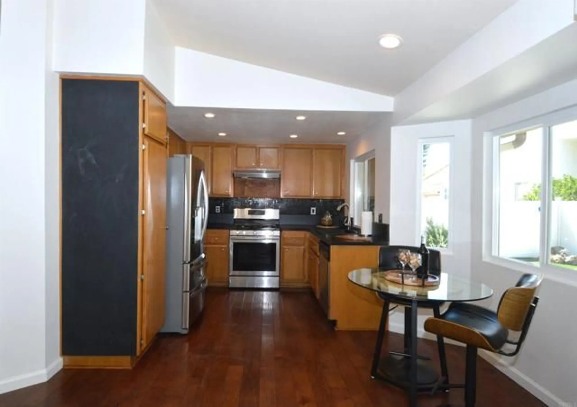 Property Slideshow image 8 of 32 | 6173 inverness dr, Banning, CA, 92220