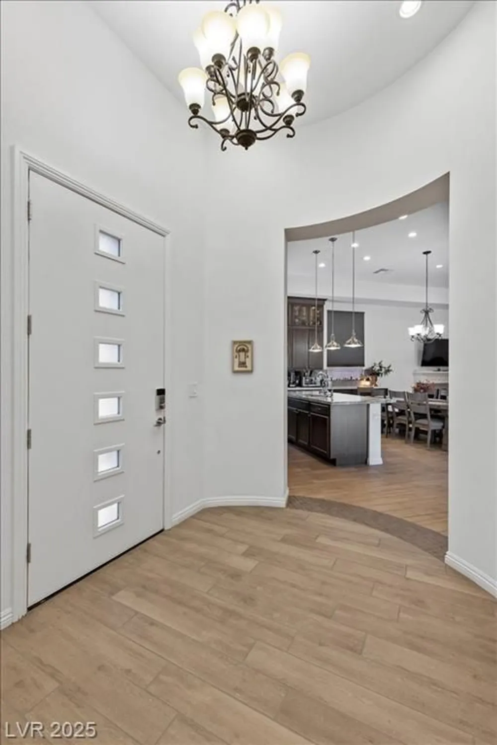 Property Slideshow image 18 of 77 | 6722 desert crimson st, Las Vegas, NV, 89148