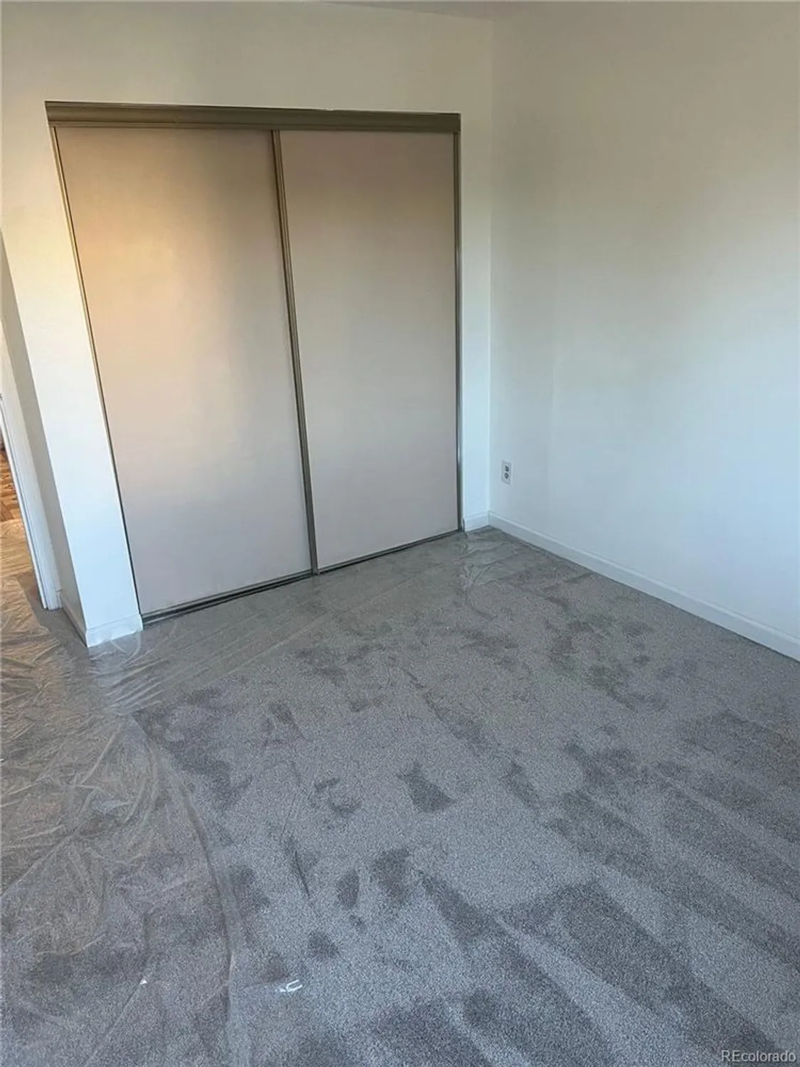 Property Slideshow image 12 of 19 | 13992 e marina dr 303, Aurora, CO, 80014