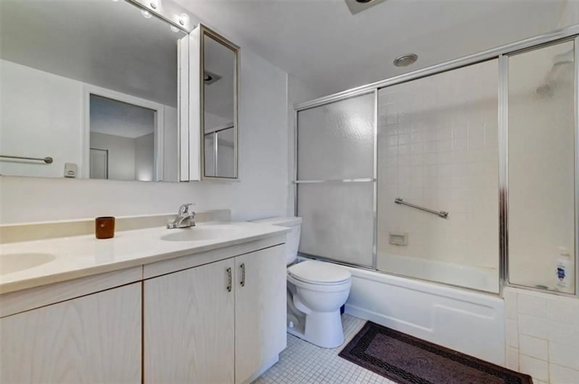 Property Slideshow image 7 of 28 | 2101 lucaya bnd e4, Coconut Creek, FL, 33066