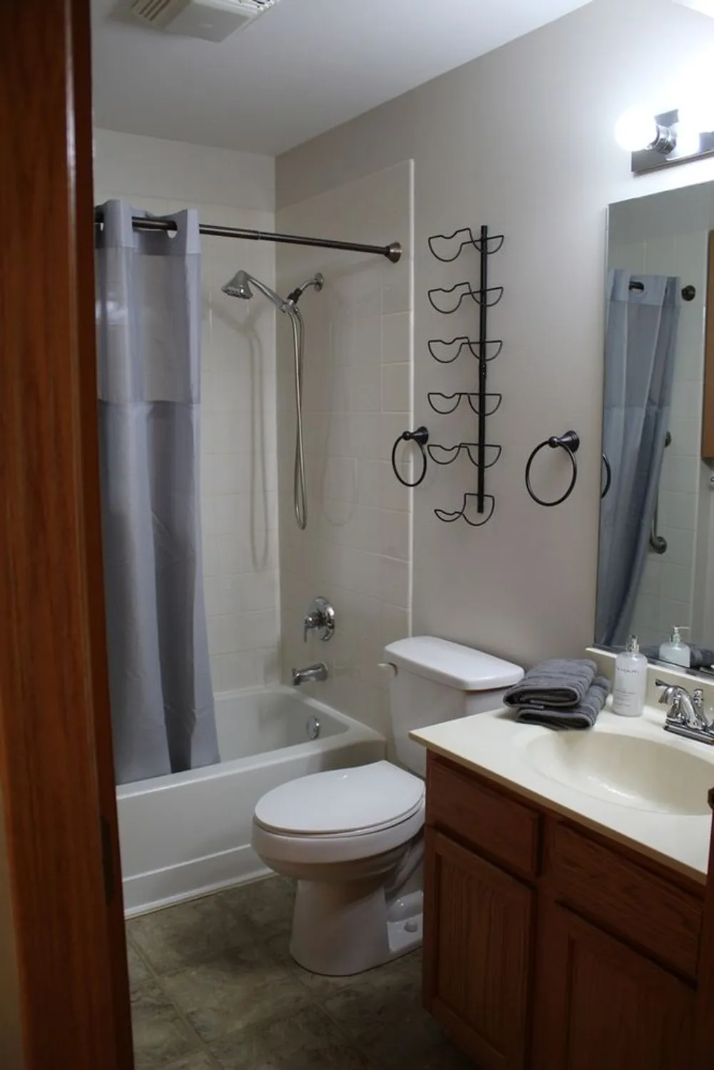 Property Slideshow image 18 of 43 | 13832 s balsam ln d, Plainfield, IL, 60544