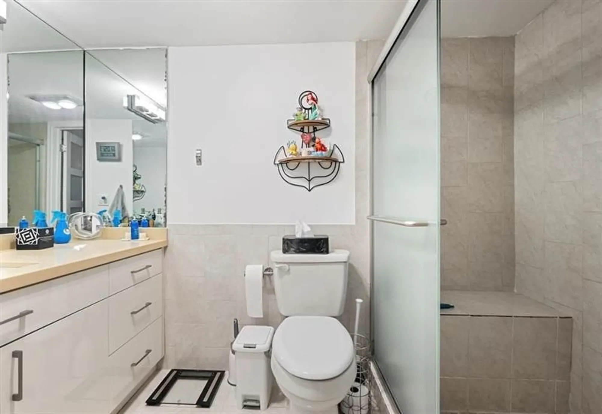 Property Slideshow image 18 of 32 | 4750 nw 22nd ct apt 208, Lauderhill, FL, 33313
