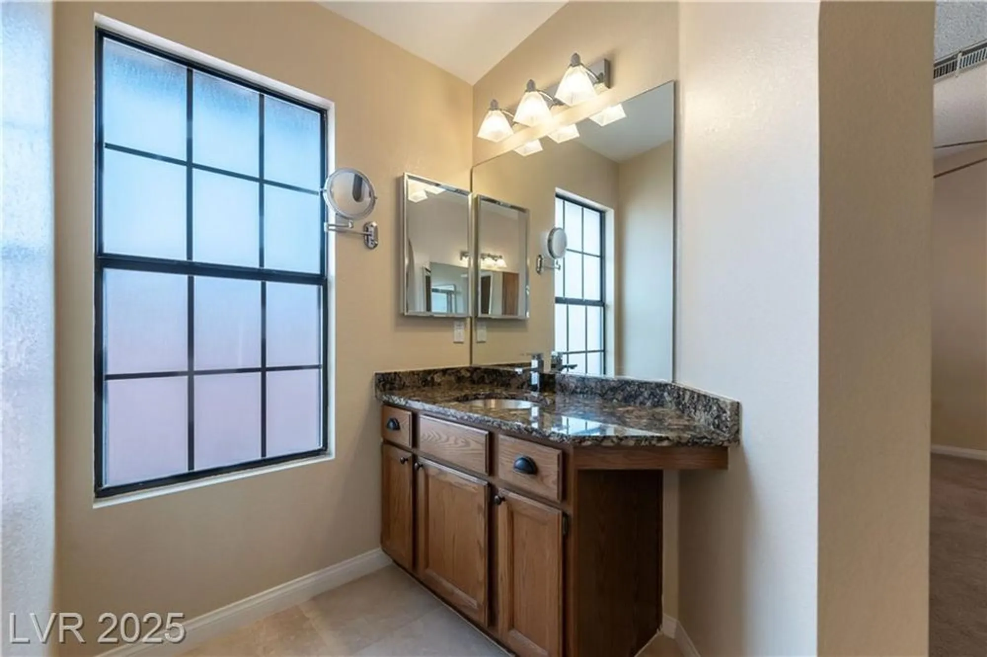 Property Slideshow image 14 of 39 | 4808 fiesta lakes st, Las Vegas, NV, 89130