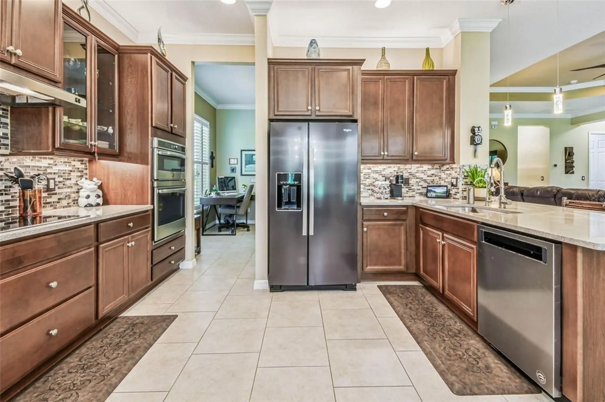 Property Slideshow image 19 of 53 | 16301 garnet glen pl, Wimauma, FL, 33598