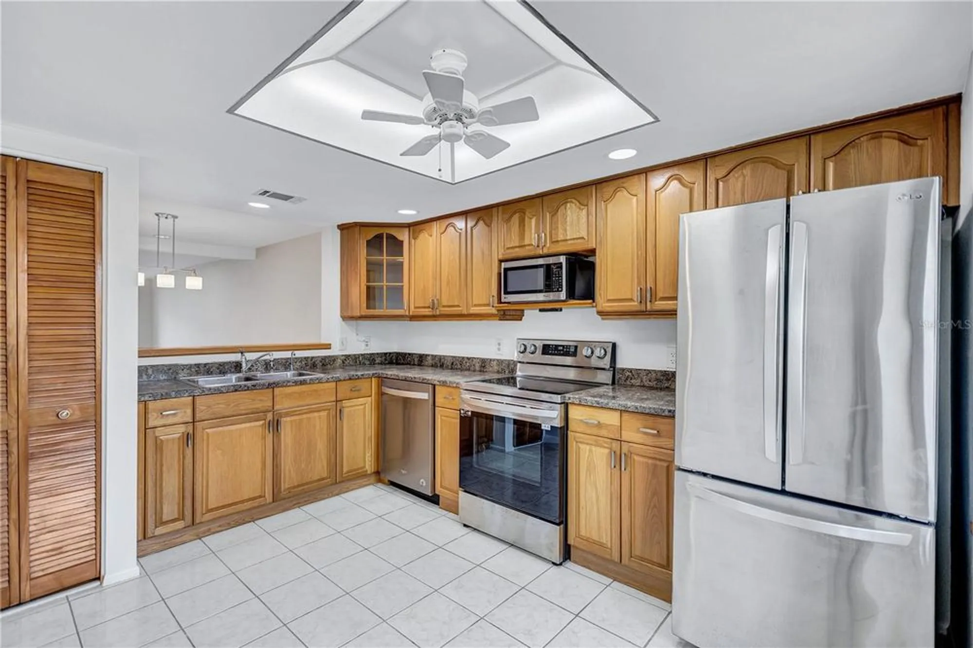Property Slideshow image 5 of 56 | 19029 us highway 19 n apt 18f, Clearwater, FL, 33764