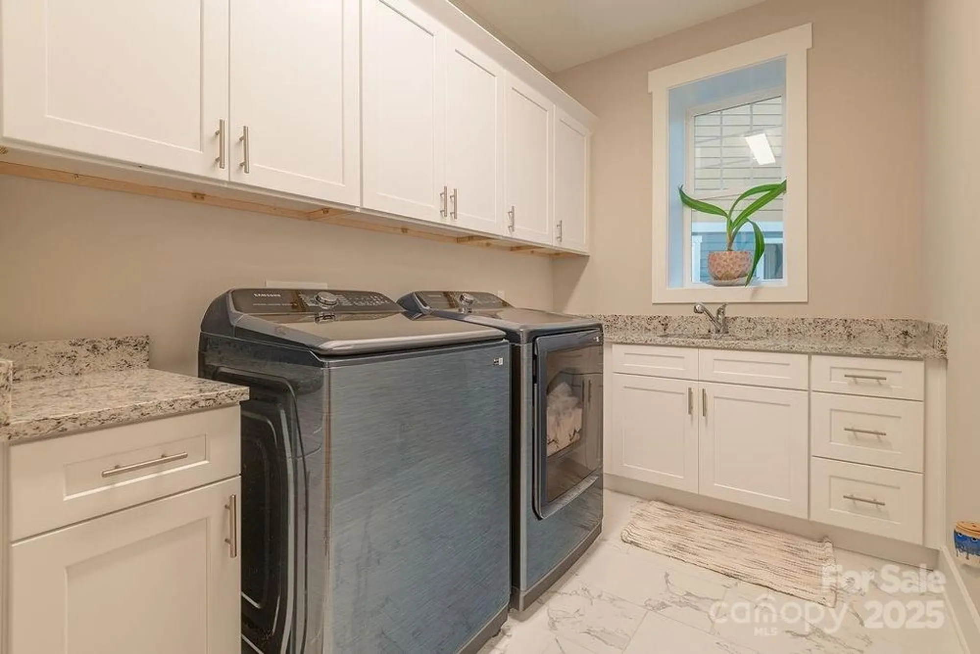 Property Slideshow image 23 of 34 | 64 creekside view dr, Asheville, NC, 28804