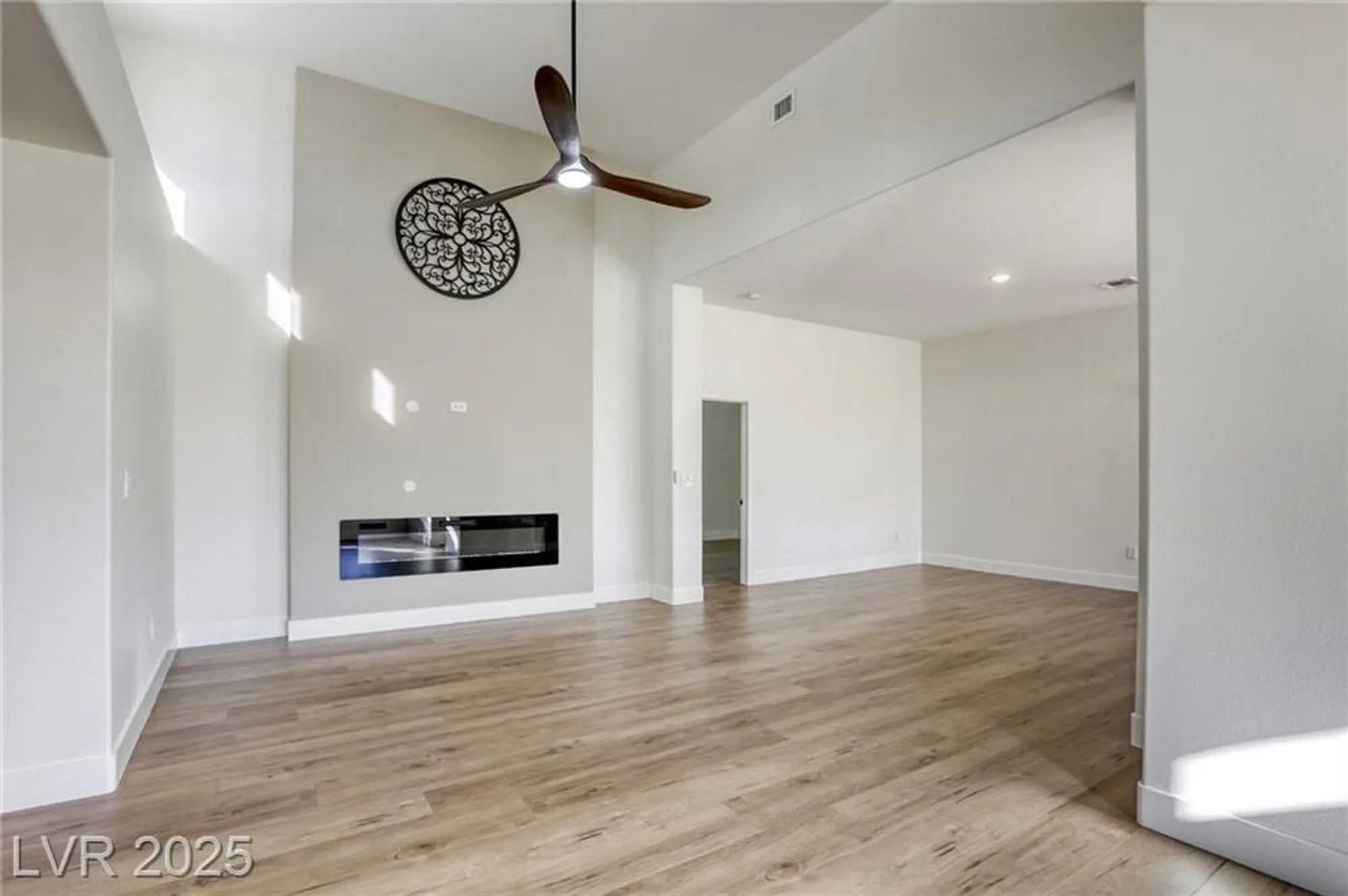 Property Slideshow image 12 of 46 | 9800 villa ridge dr, Las Vegas, NV, 89134