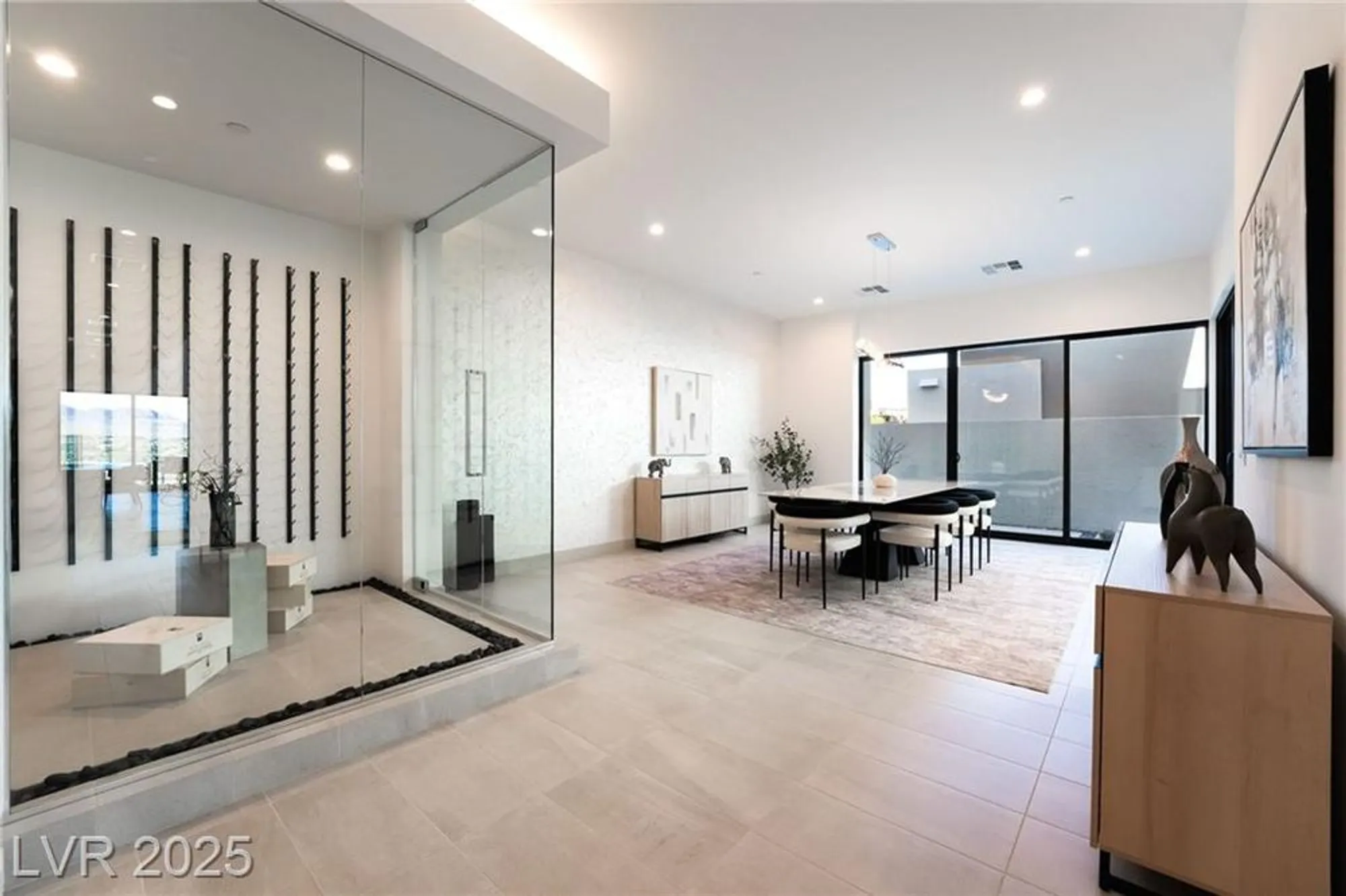 Property Slideshow image 8 of 67 | 33 falling ridge ln, Henderson, NV, 89011