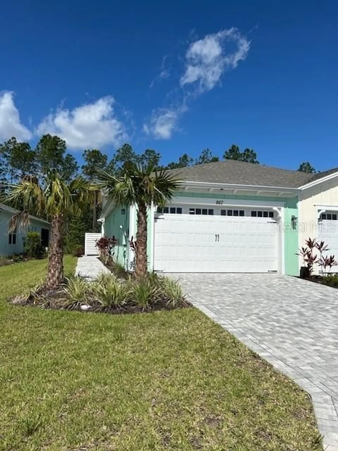 Property Slideshow image 5 of 40 | 867 bama breeze dr, Daytona Beach, FL, 32124