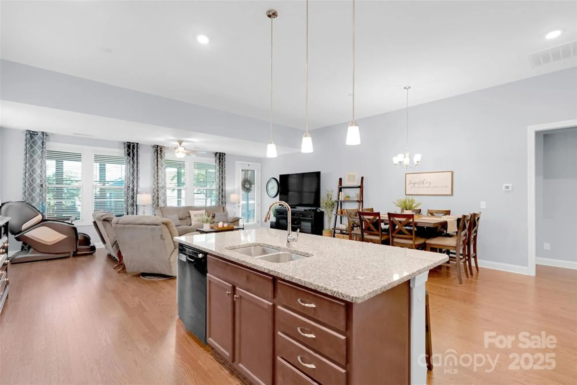 Property Slideshow image 19 of 45 | 8206 festival way, Charlotte, NC, 28215