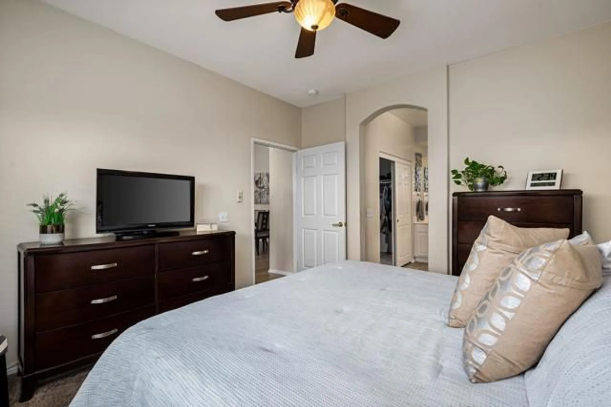 Property Slideshow image 26 of 43 | 47755 soft moonlight, La Quinta, CA, 92253