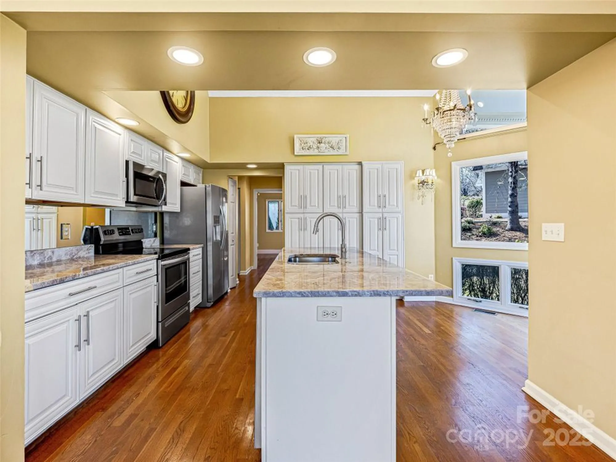 Property Slideshow image 15 of 48 | 140 overlook dr, Flat Rock, NC, 28731