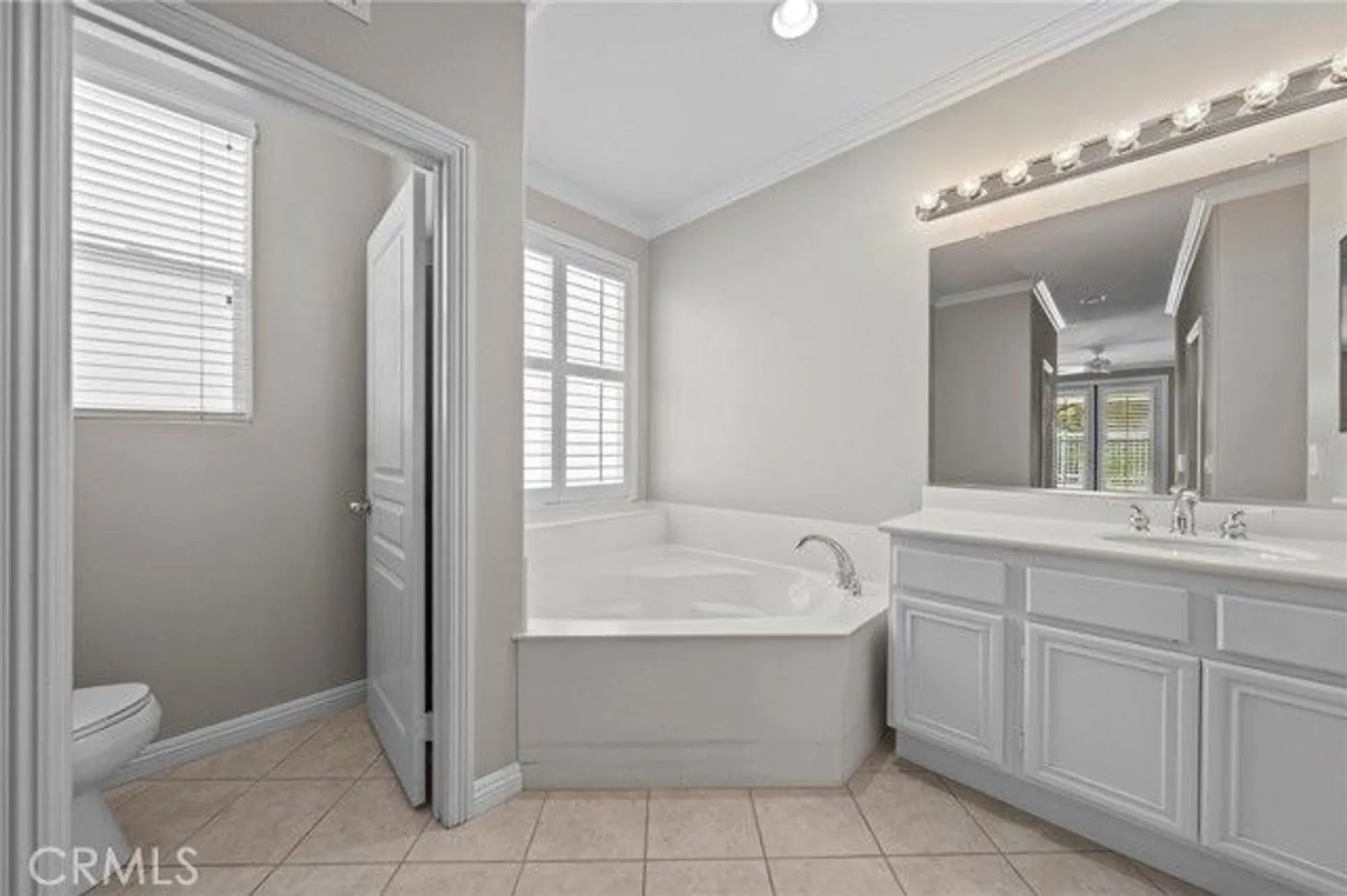 Property Slideshow image 26 of 71 | 39463 napa creek dr, Murrieta, CA, 92563