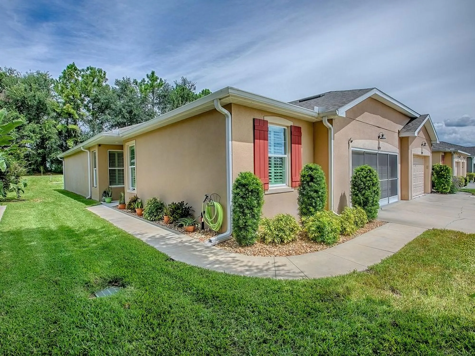 Property Slideshow image 4 of 37 | 26939 white plains way, Leesburg, FL, 34748