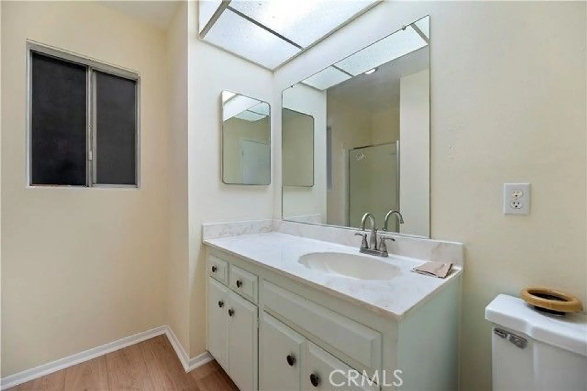 Property Slideshow image 16 of 20 | 1560 amberwood dr, Hemet, CA, 92543