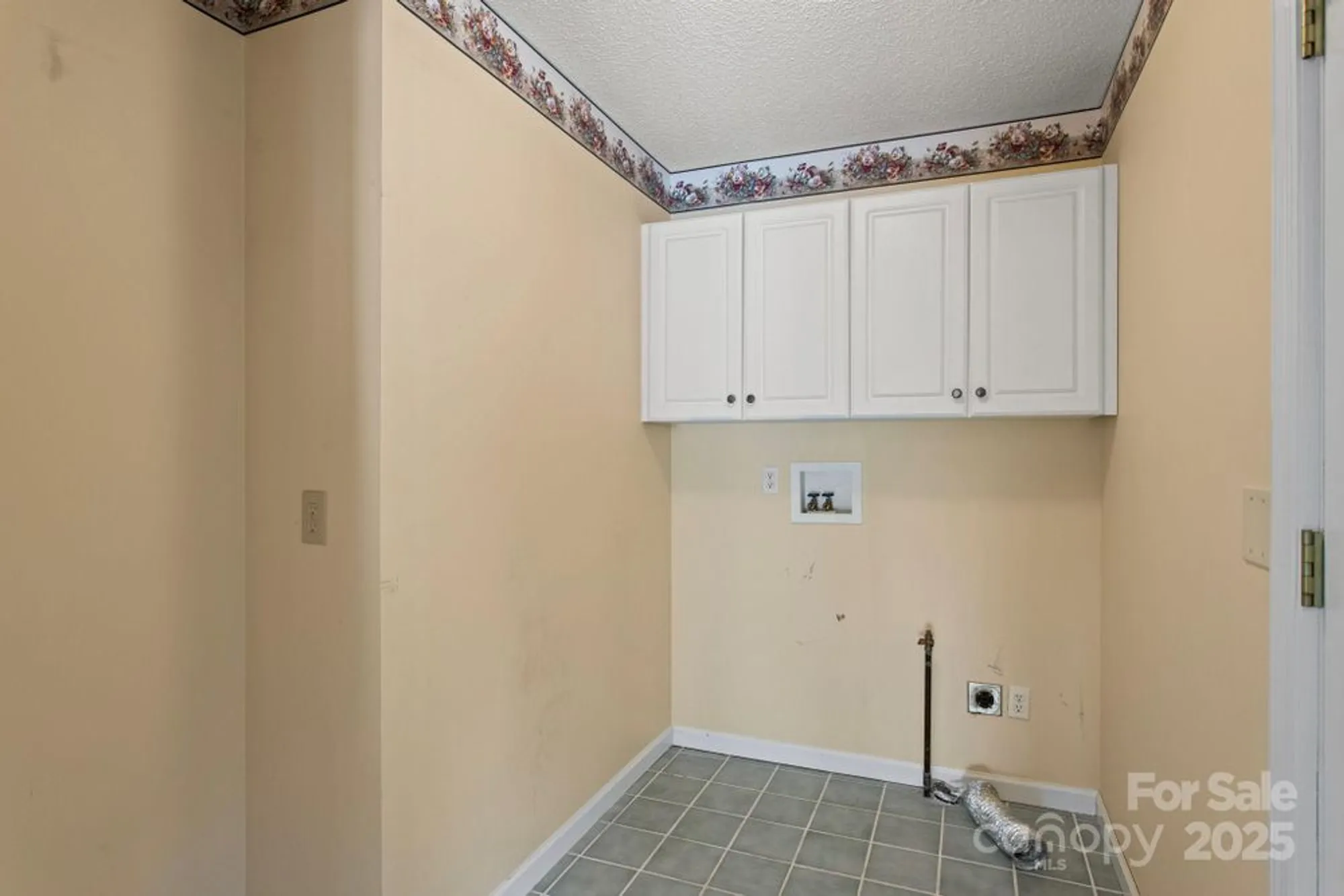 Property Slideshow image 35 of 42 | 514 cobblestone ln 45, Flat Rock, NC, 28731