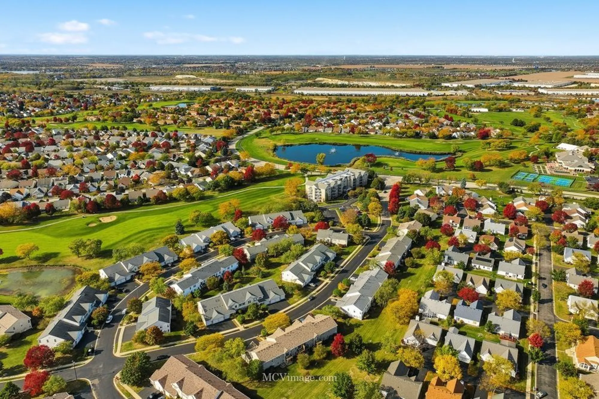 Property Slideshow image 19 of 27 | 13841 s bristlecone ln a, Plainfield, IL, 60544