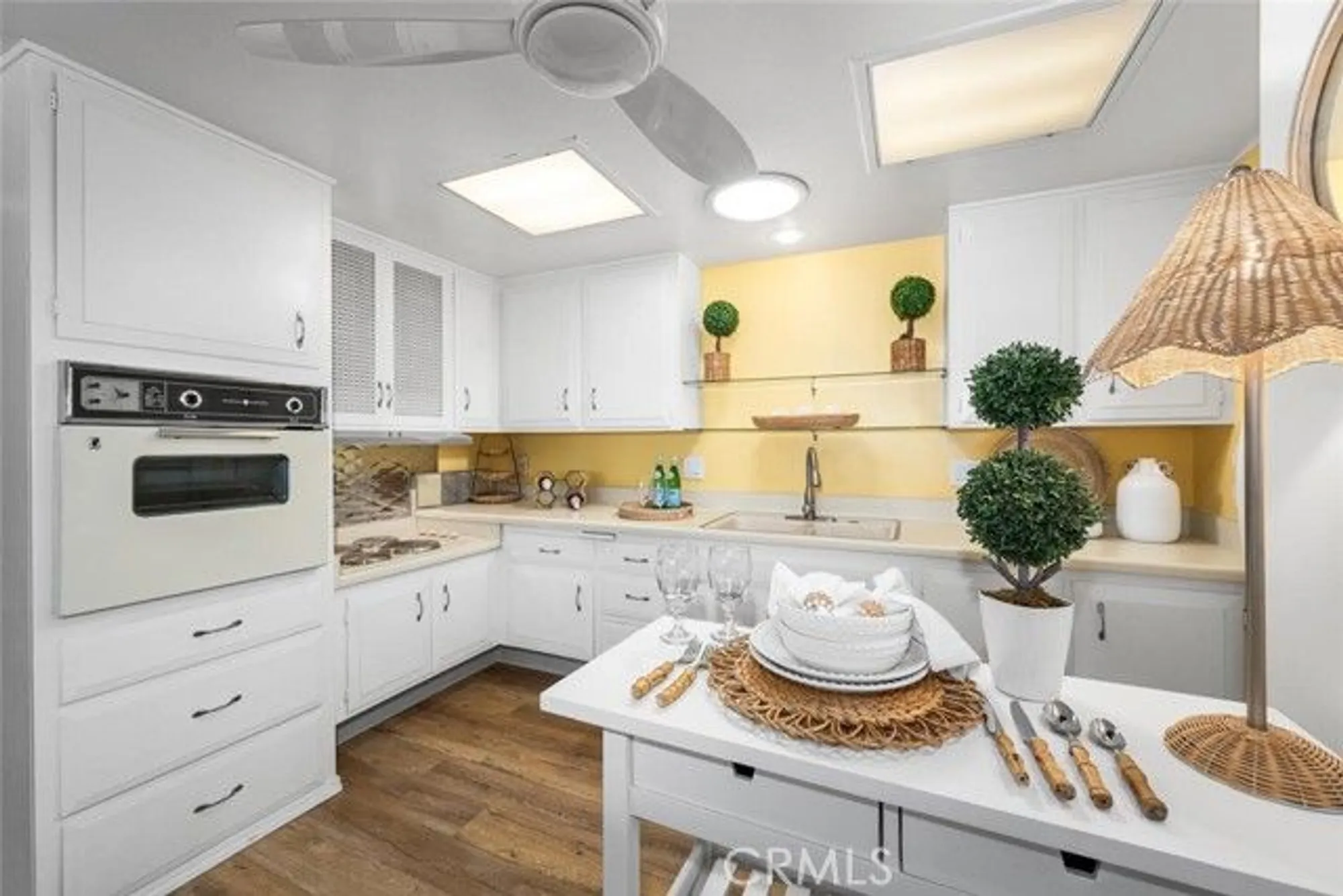 Property Slideshow image 24 of 45 | 1121 northwood rd, Seal Beach, CA, 90740