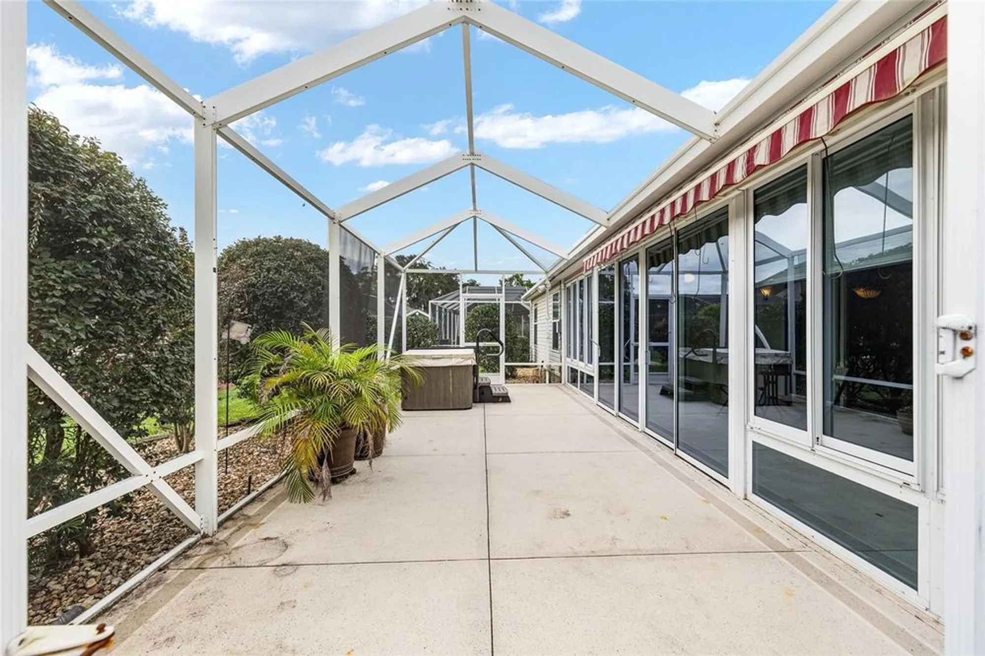 Property Slideshow image 44 of 53 | 17394 se 72nd deer run ave, The Villages, FL, 32162