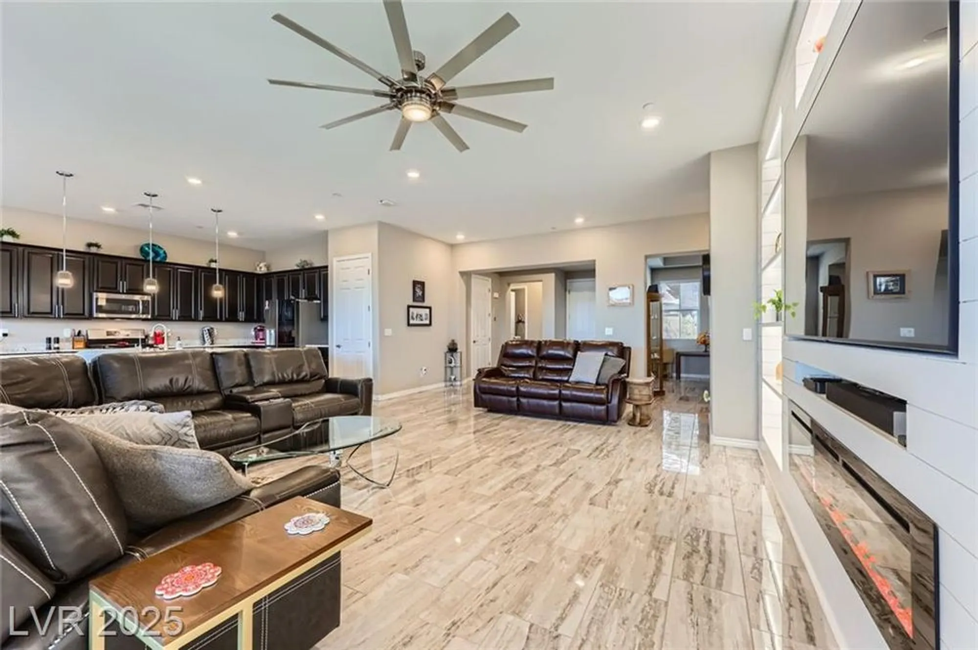 Property Slideshow image 5 of 45 | 800 rosewater dr, Henderson, NV, 89011