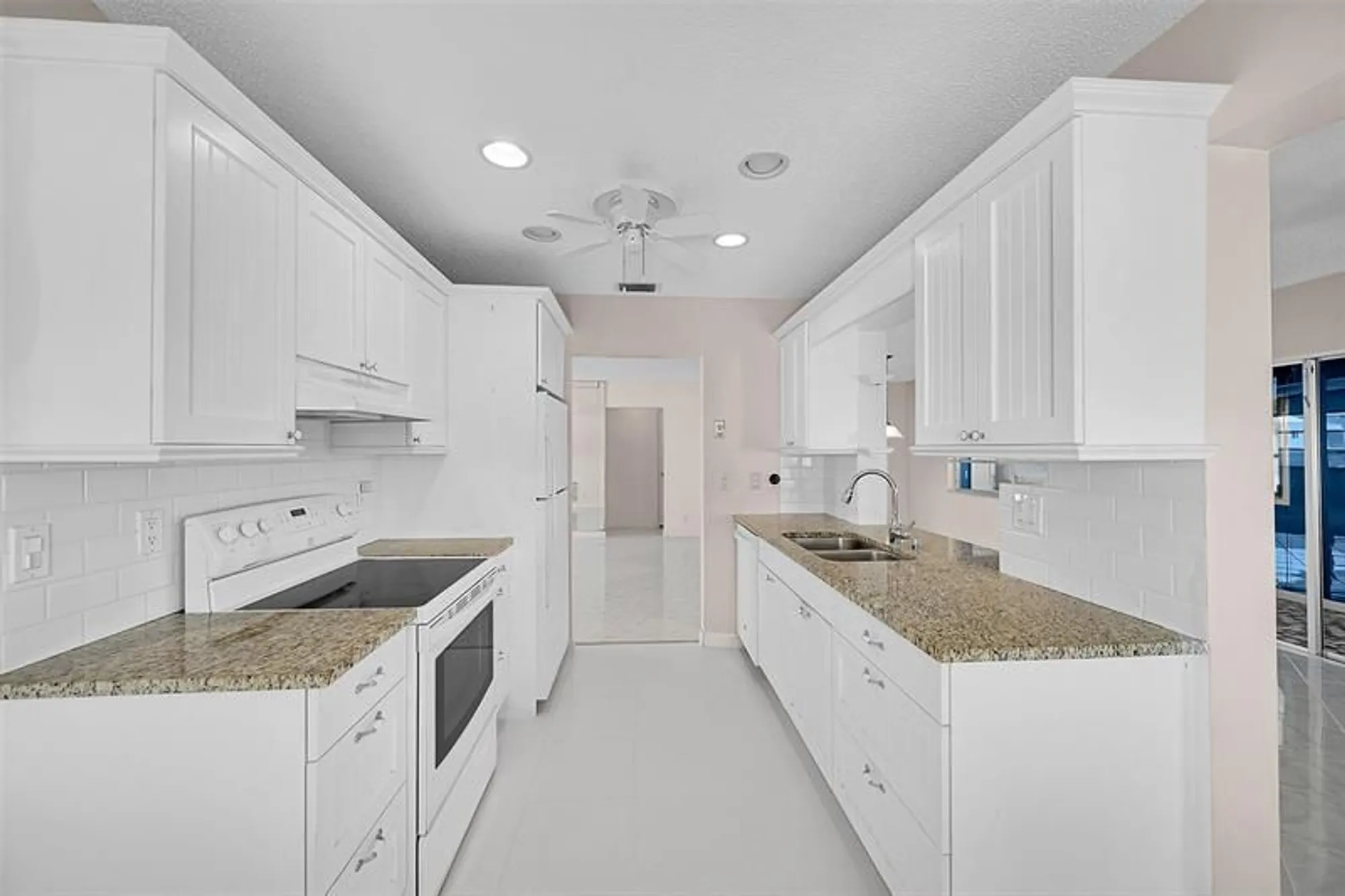 Property Slideshow image 9 of 35 | 1515 sw 21st st, Boynton Beach, FL, 33426
