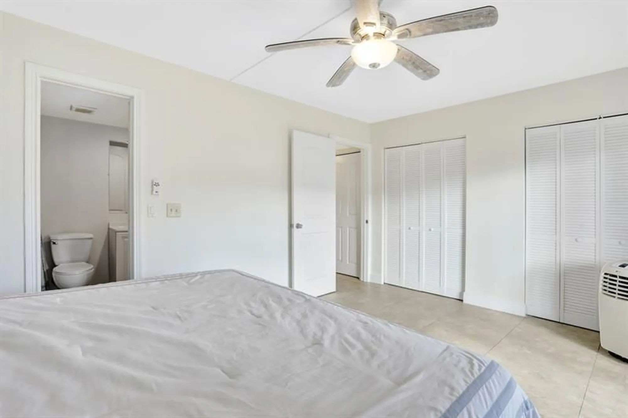 Property Slideshow image 11 of 38 | 275 markham m # 275, Deerfield Beach, FL, 33442
