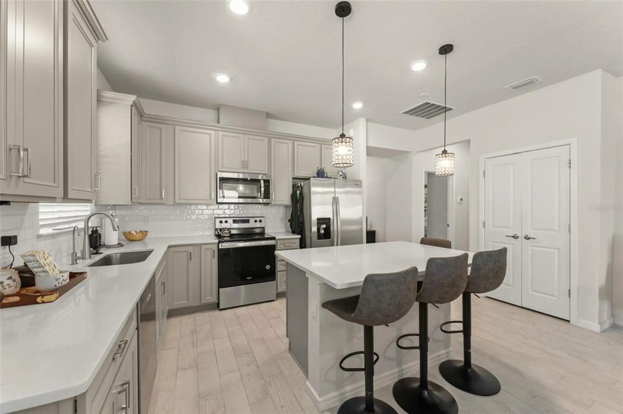 Property Slideshow image 10 of 50 | 1855 spring shower cir, Kissimmee, FL, 34744