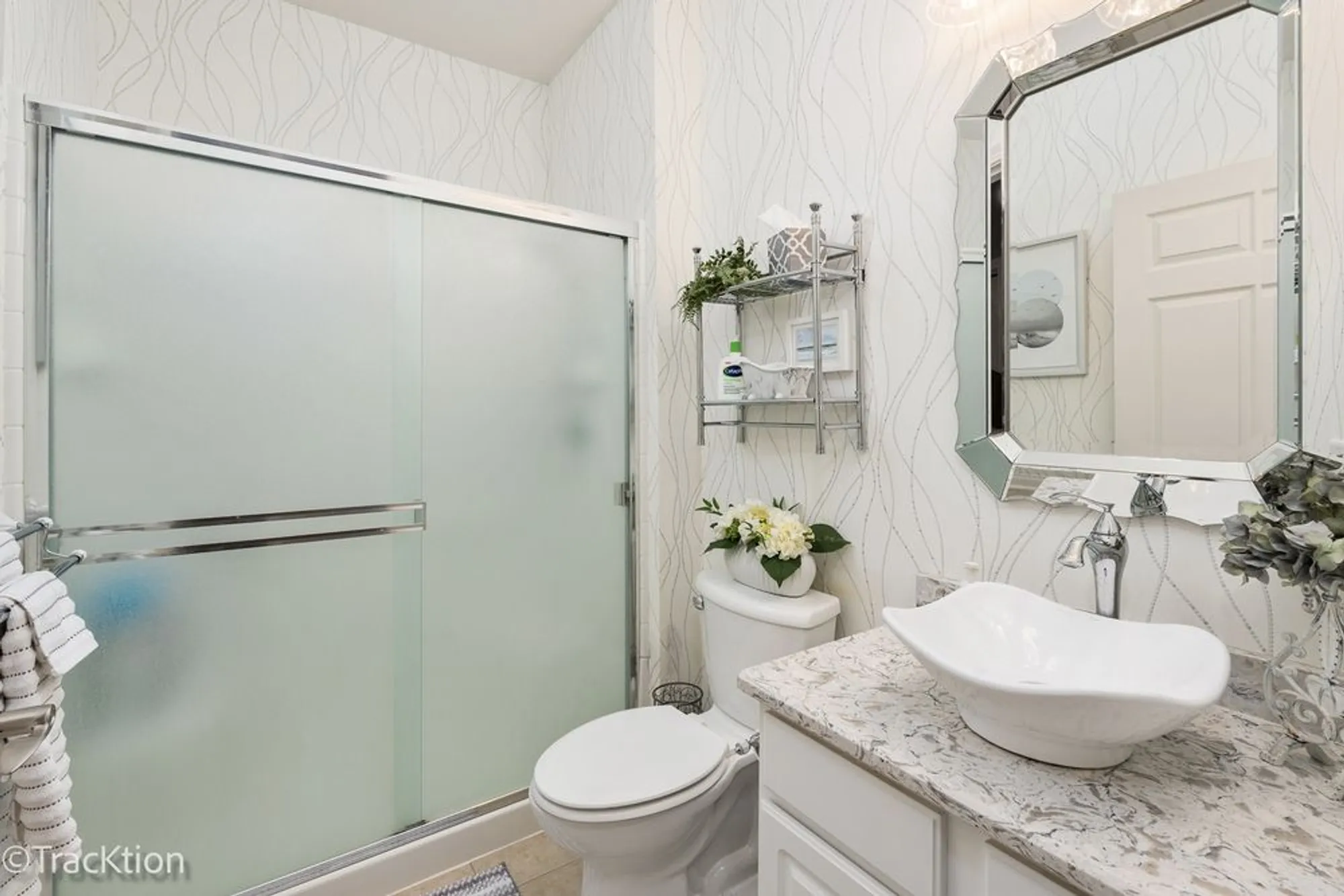 Property Slideshow image 20 of 30 | 21123 sterling lake ct, Crest Hill, IL, 60403