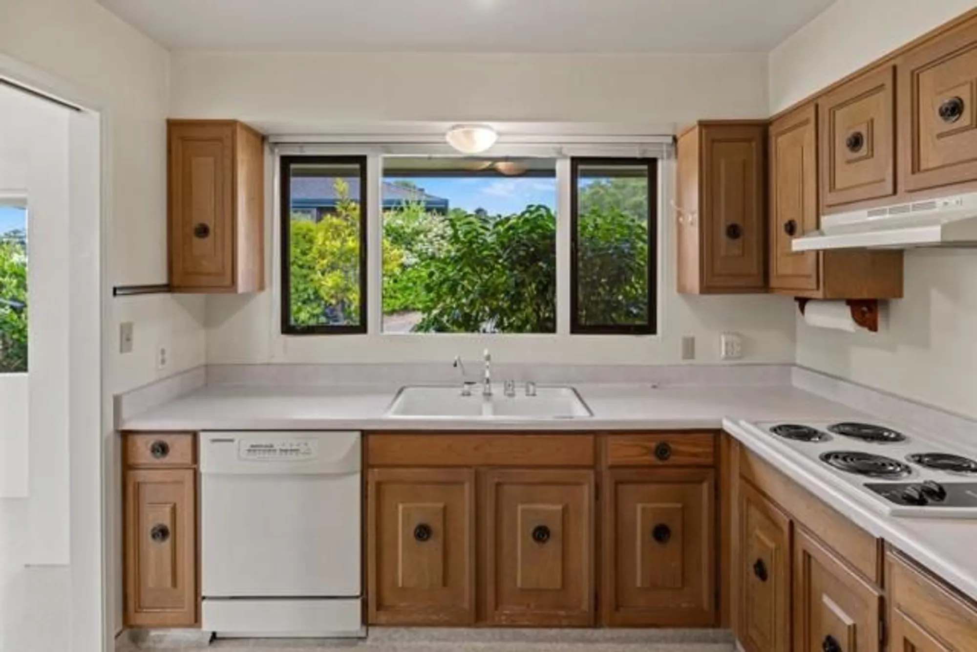 Property Slideshow image 4 of 36 | 254 del mesa carmel, Carmel, CA, 93923