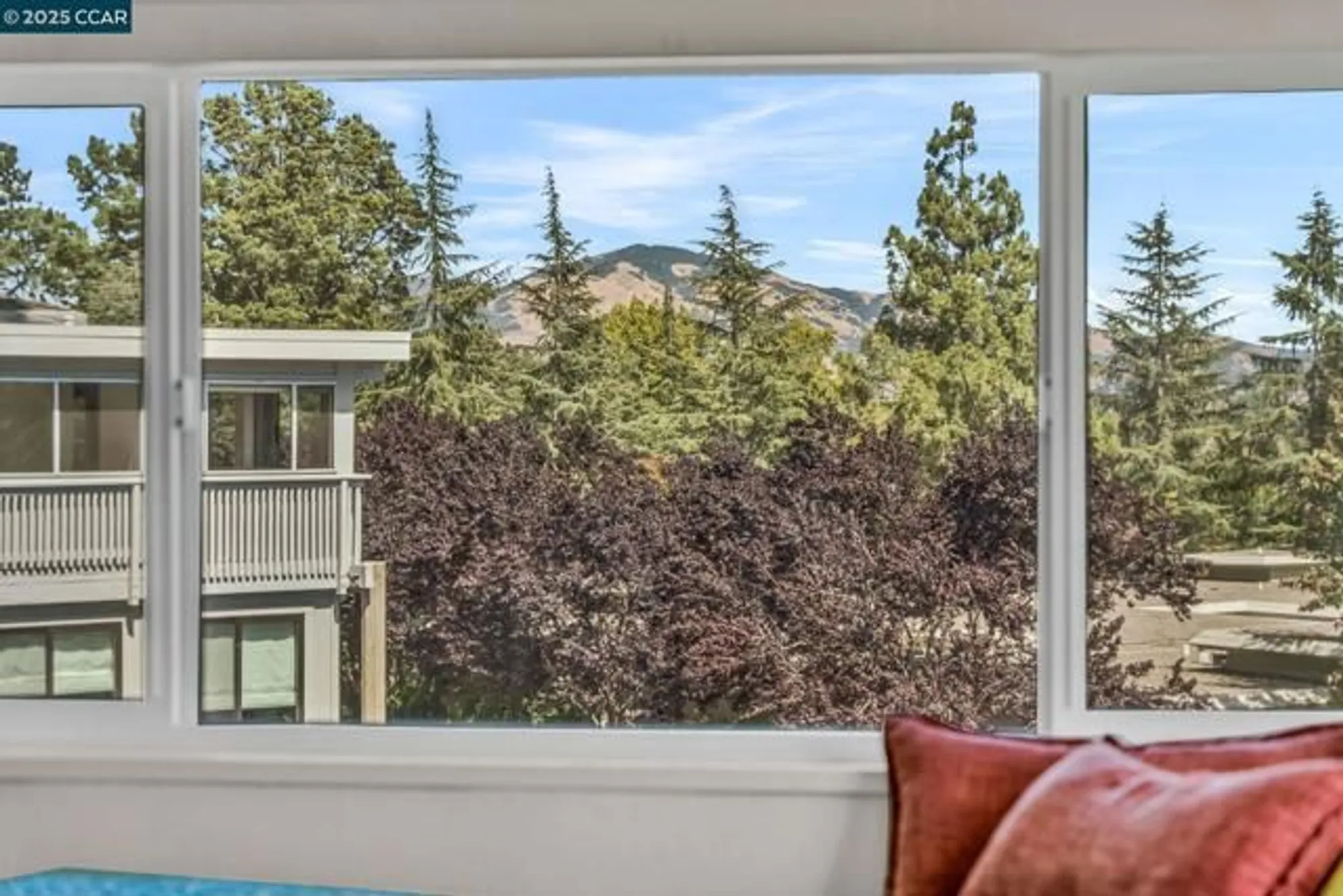 Property Slideshow image 25 of 46 | 1935 golden rain rd 1, Walnut Creek, CA, 94595