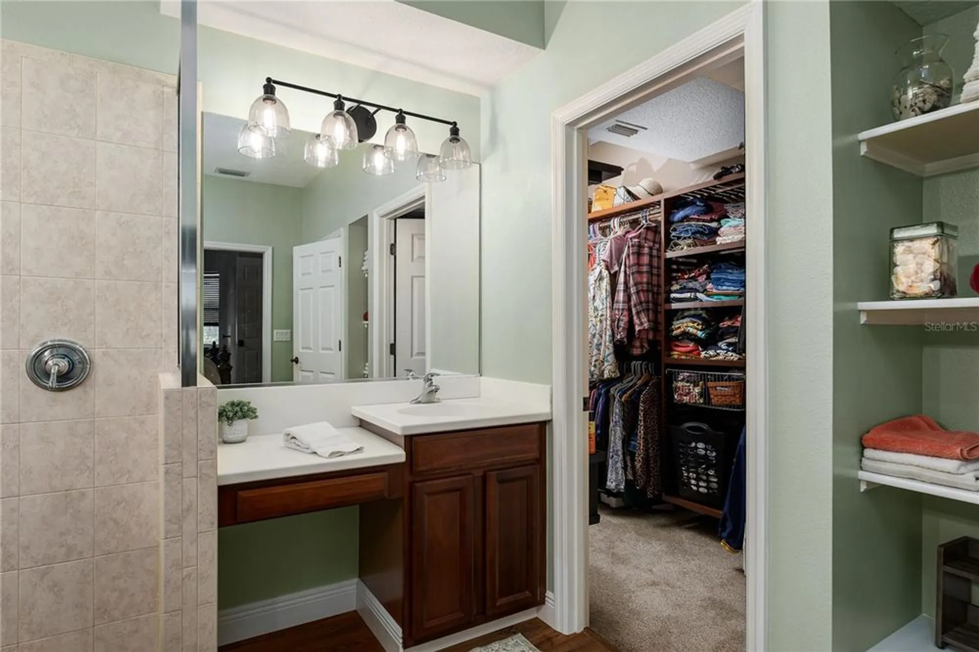 Property Slideshow image 23 of 65 | 6552 tailfeather way, Bradenton, FL, 34203